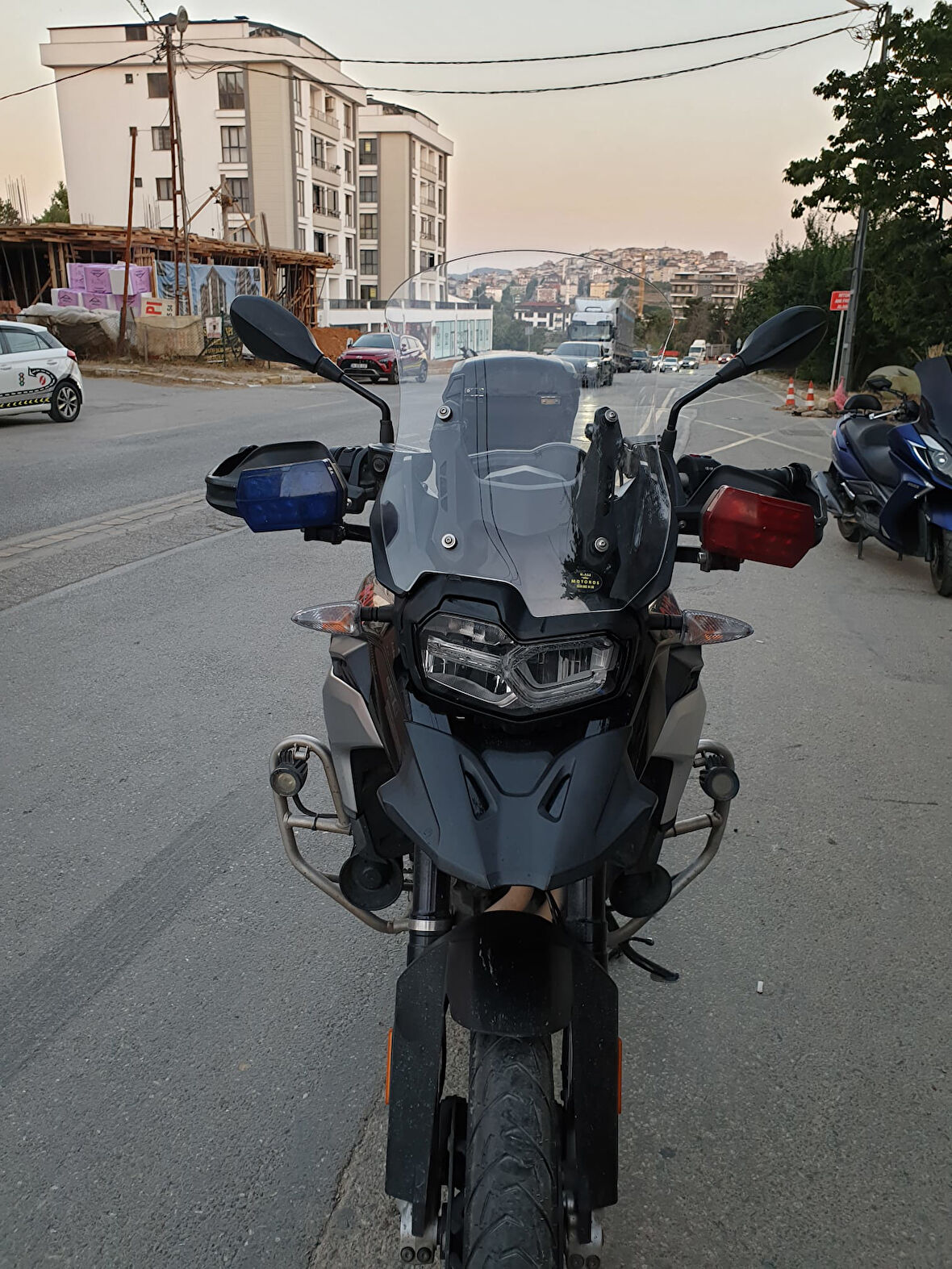 Bmw F 850 Ön cam 2019 2023 Model Yılı 46cm Şeffaf Renk 4mm Uzun Geniş Cam