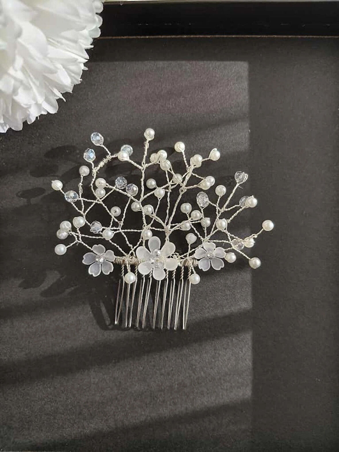 İnci ve Taş Detaylı Üç Çiçekli Gelin Saçı Tarağı – Tarak Tasarım Toka –Özel Gün Tokası, Düğün Tokası