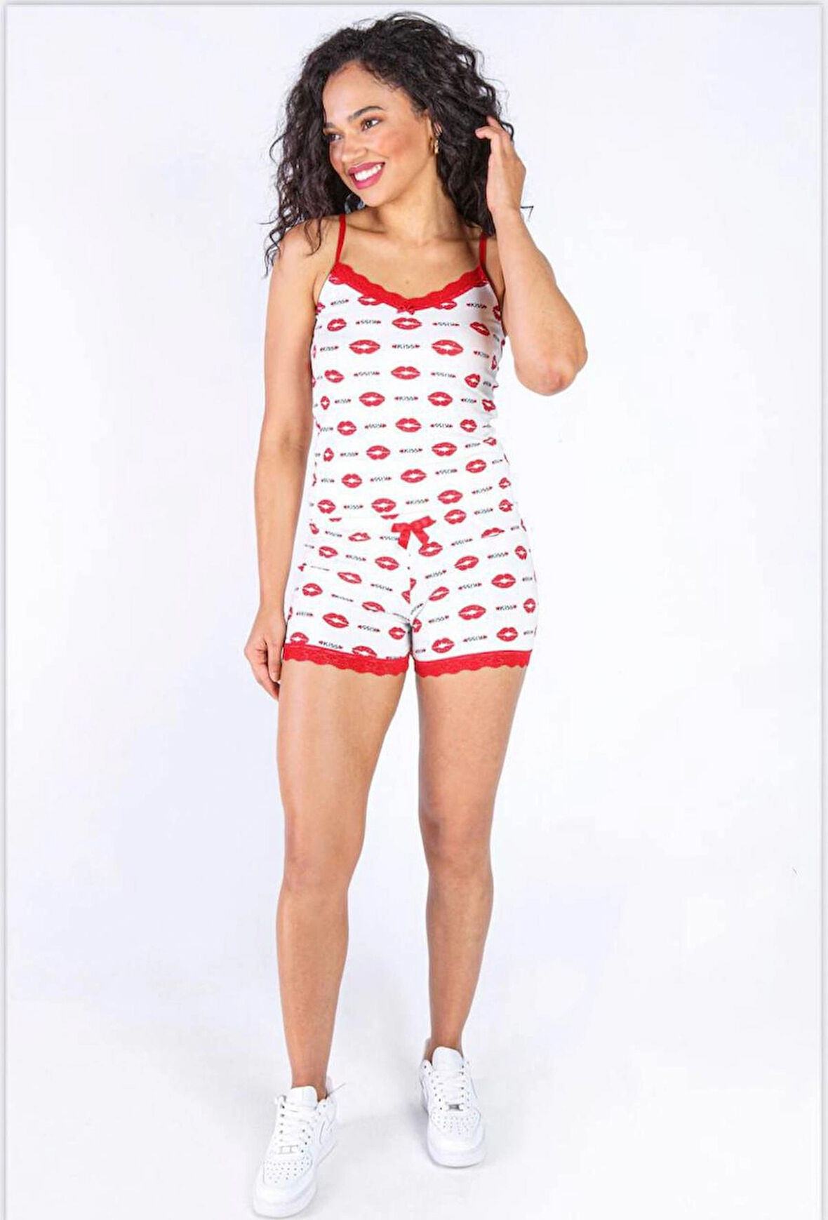 İnce Askılı Şortlu Pamuklu Pijama Takımı Dantel Detaylı