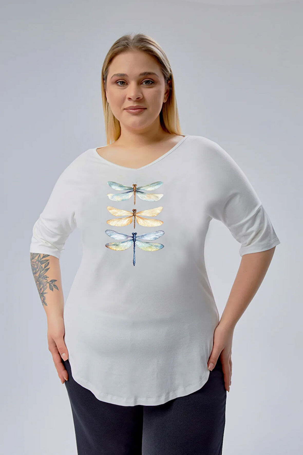 Büyük Beden Dragonfly Baskılı Yarım Kol Yan Yırtmaç Bluz
