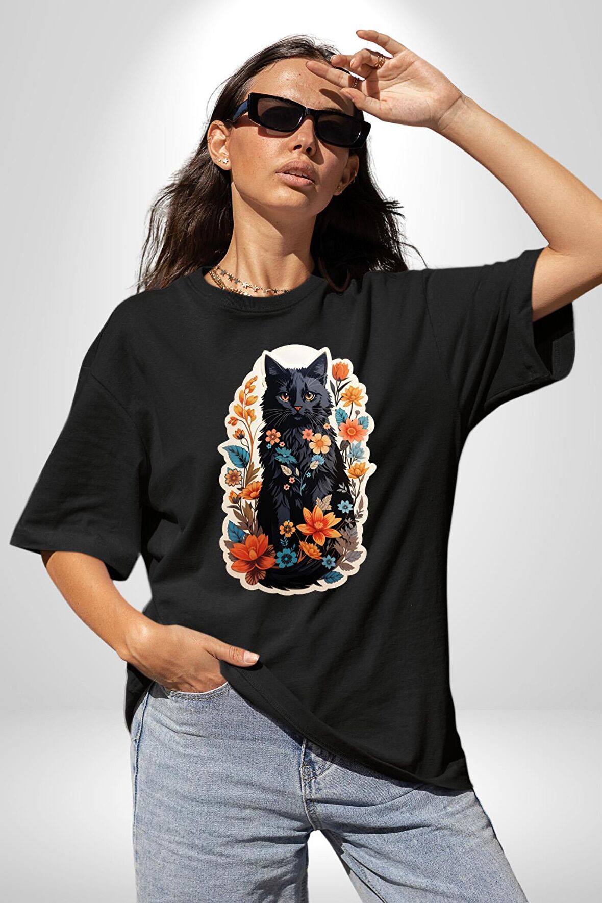 Çiçekli Siyah Kedi Etiket  Pamuklu Bisiklet Yaka Kadın Erkek Oversize Boyfriend Dijital Baskılı Siyah T-shirt