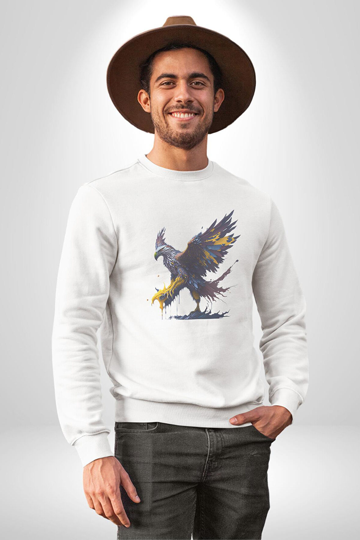 Kara Kartal Sulu Boya Kadın Erkek  Beyaz Baskılı Sweatshirt 