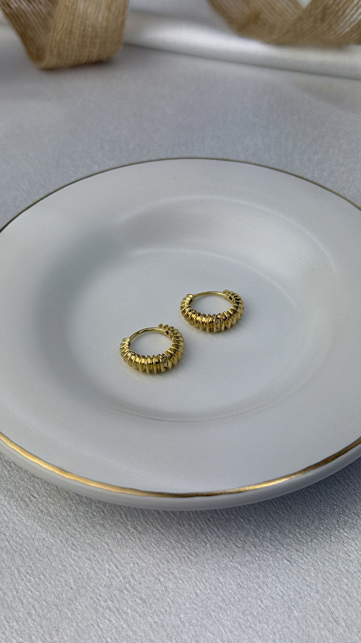 Salyangoz Halka Altın Küpe