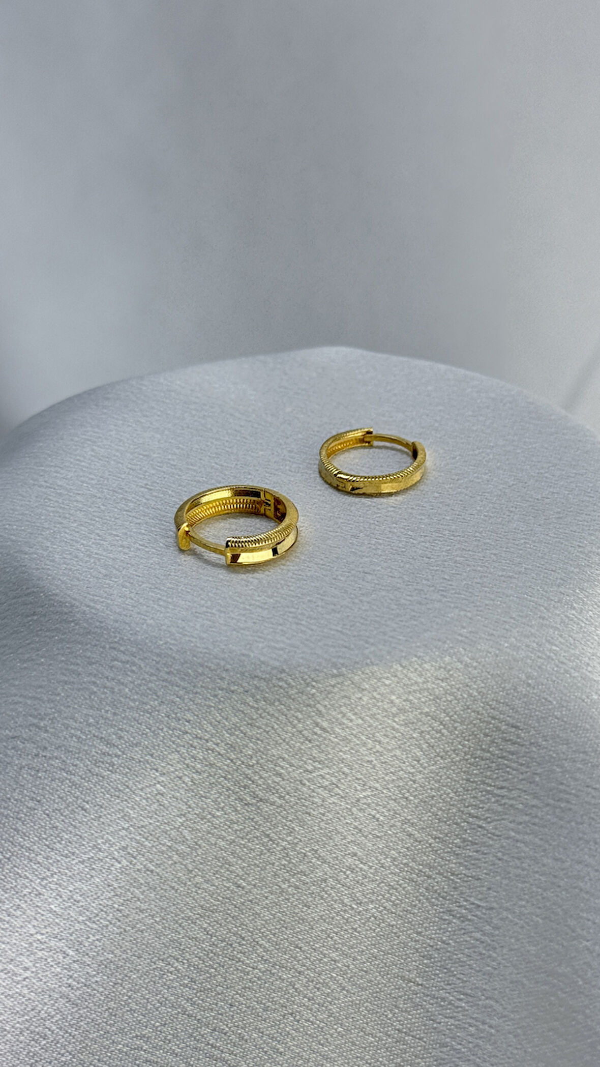 Ajda Model Altın Küpe