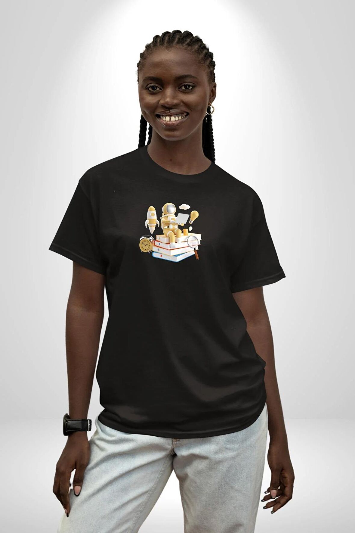 Astronot Kitap Füze Saat Ampül Büyüteç Pamuklu Bisiklet Yaka Kadın Erkek Oversize Boyfriend Dijital Baskılı Siyah T-shirt
