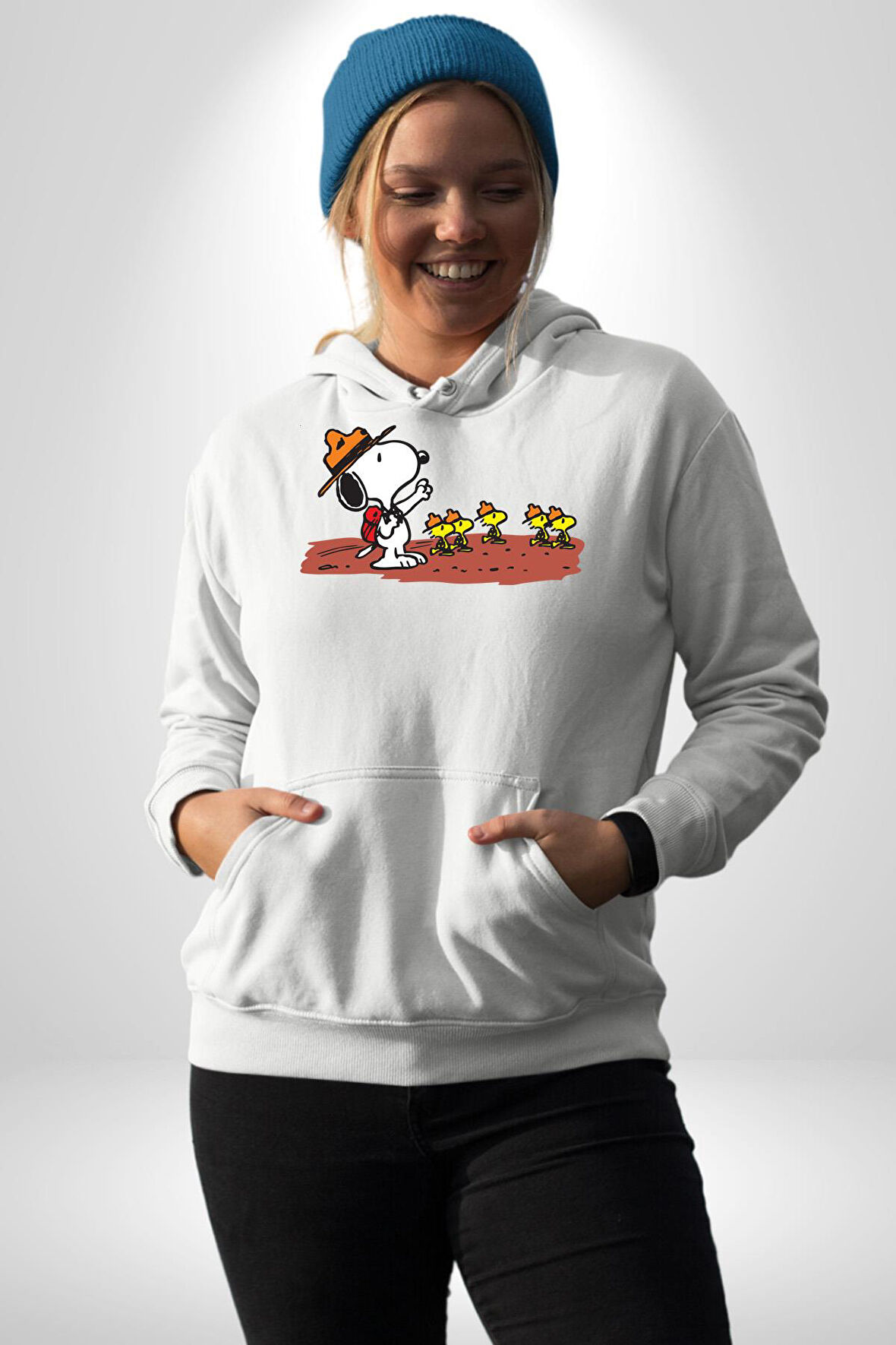 Snoopy İle Kuşlar Kamp Kadın Erkek  Beyaz Kapüşonlu Sweatshirt Hoodie