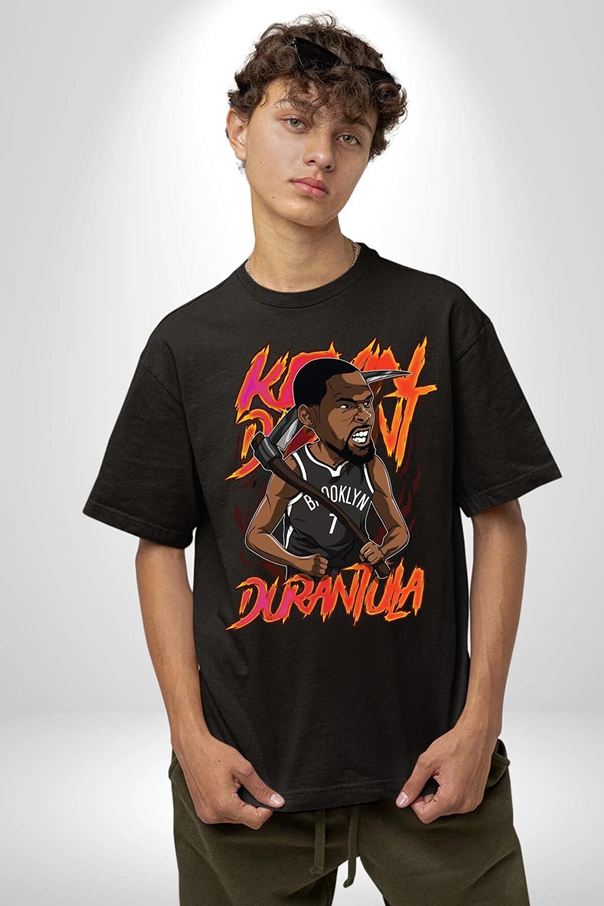 Karikatür Basketbol Durantula Kyrie Irving Brooklyn NBA Star Pamuklu Bisiklet Yaka Kadın Erkek Oversize Boyfriend Dijital Baskılı Siyah T-shirt