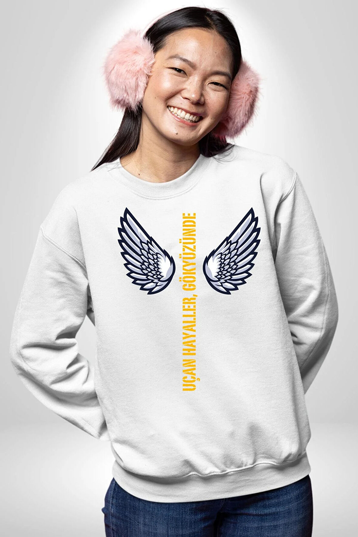 Uçan Hayaller Gökyüzünde Melek Kanatları Kadın Erkek Beyaz Sweatshirt 