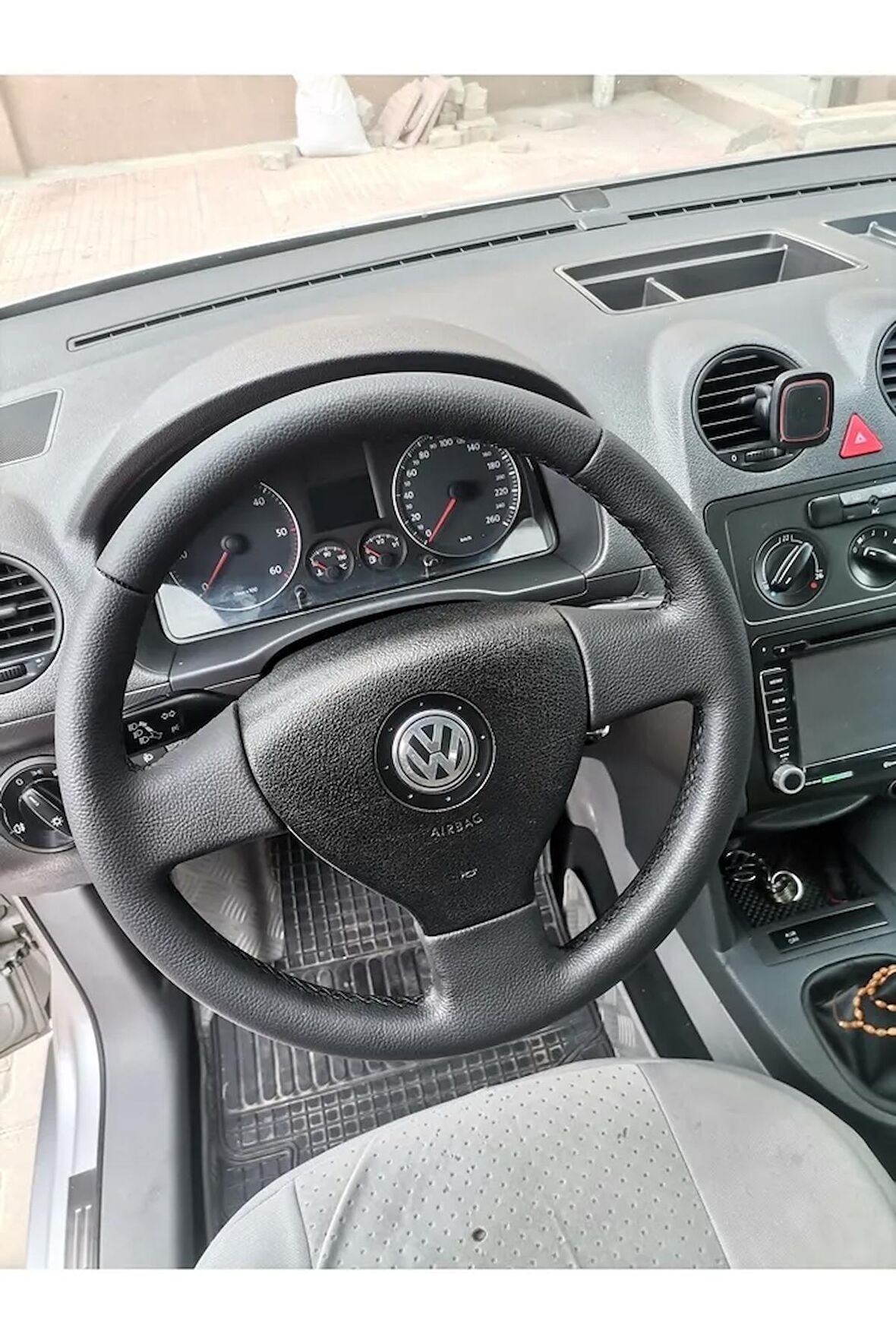 Volswagen Caddy - Polo Araca Özel Direksiyon Kııfı (düz Siyah Deri Model)