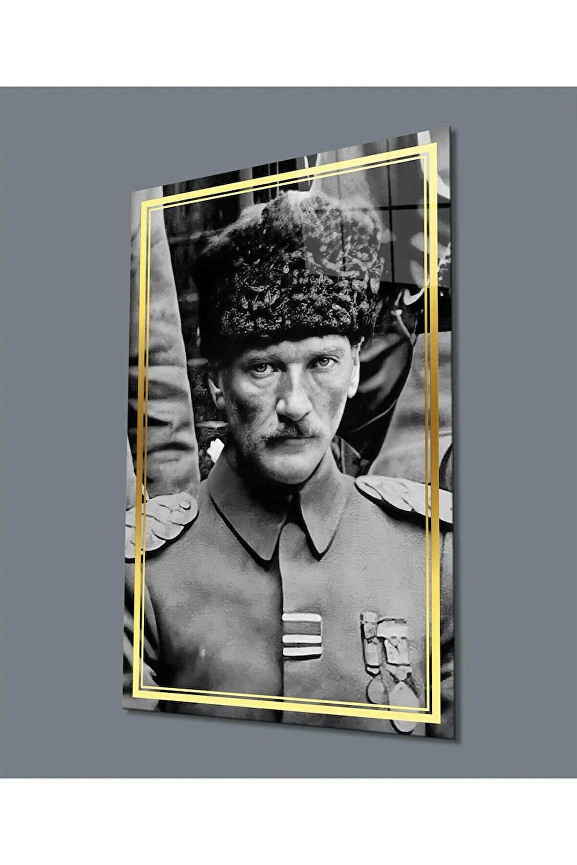 Atatürk Portre Dikey Siyah Beyaz Cam Tablo Hediyelik Büyük Tablo Ev Ofis Dekoru
