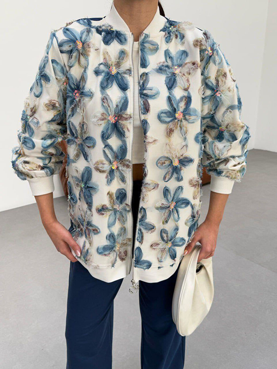 Çiçek Detaylı Tasarım Ceket Pantolon İkili Takım Tesettür Uyumlu İkili Takım