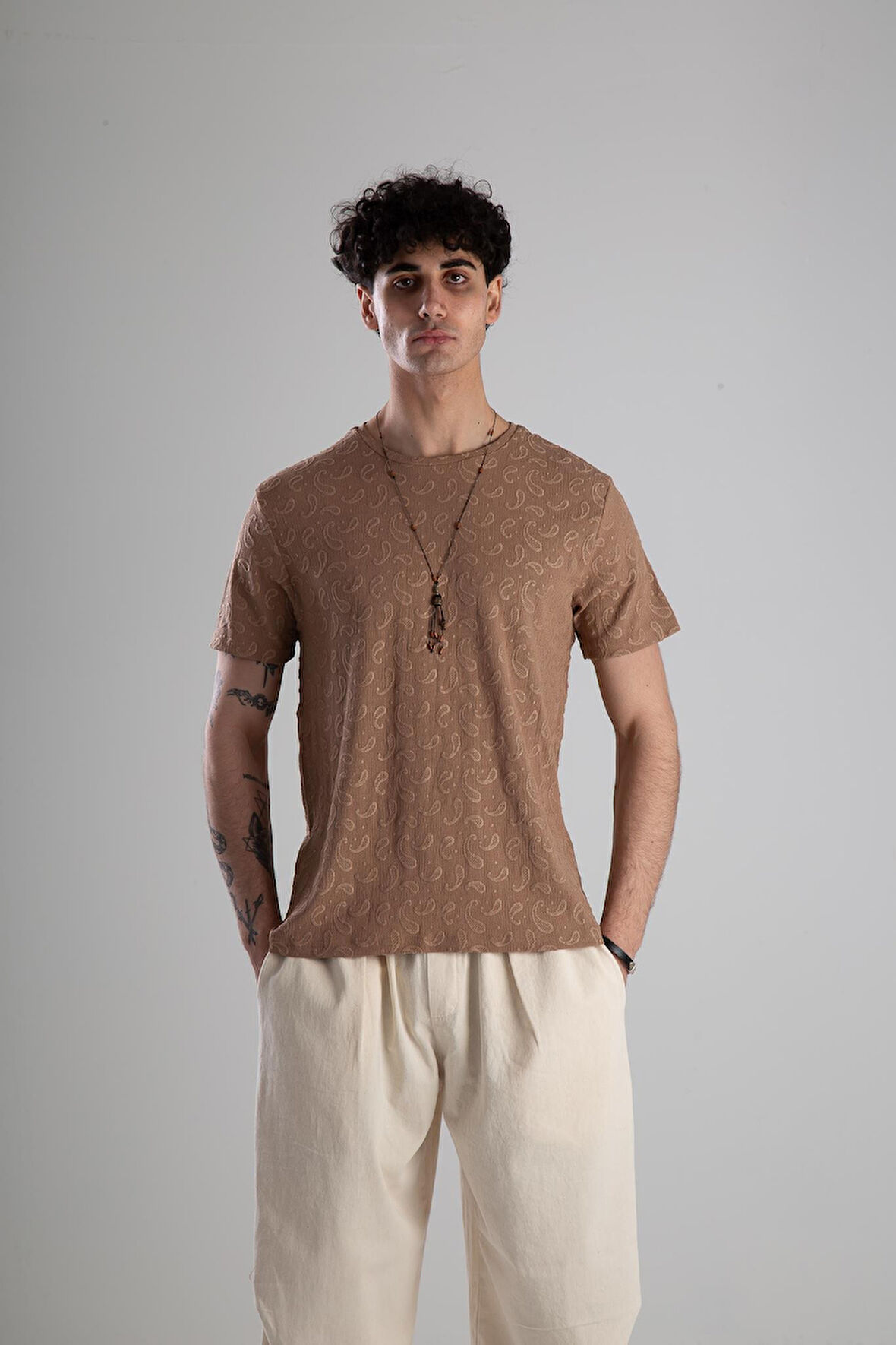 Jakarlı Kahve Örme T-Shirt