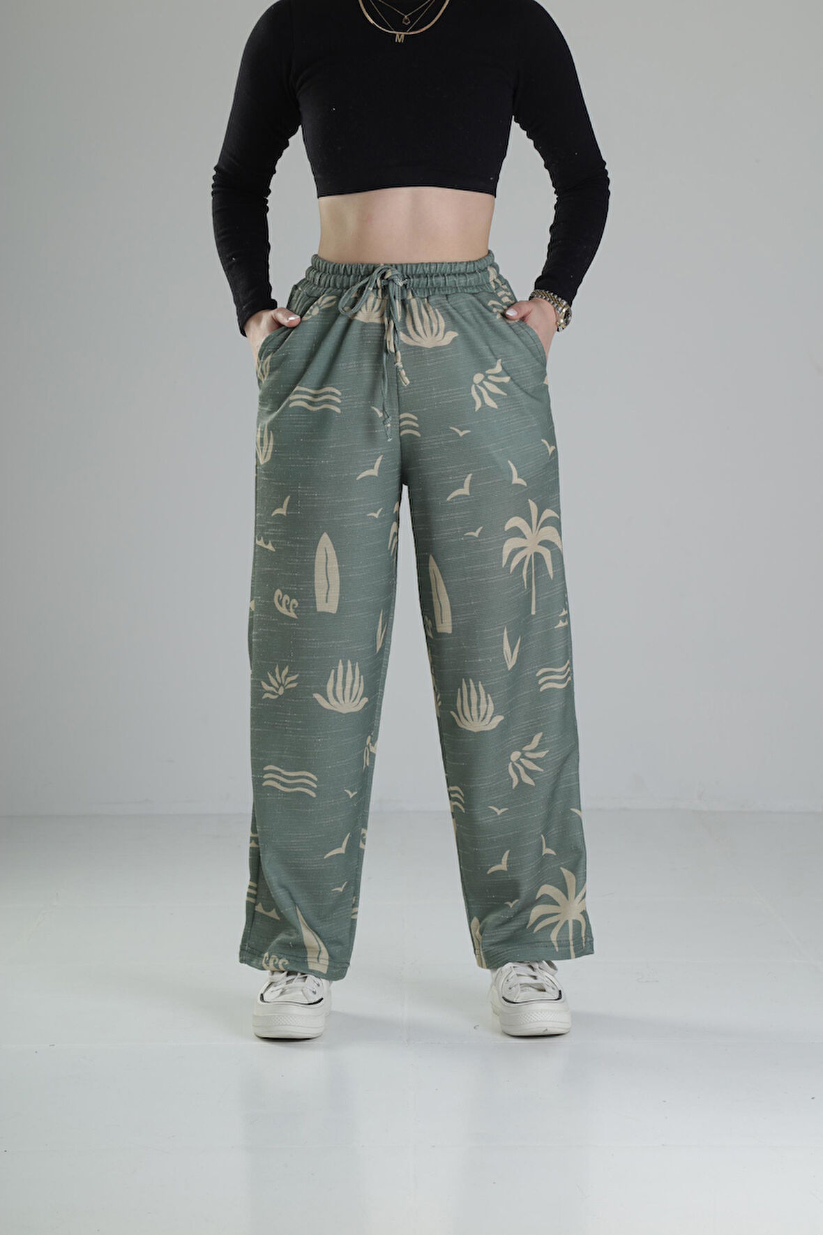 Yeşil Yaprak Desenli Baggy Pantolon