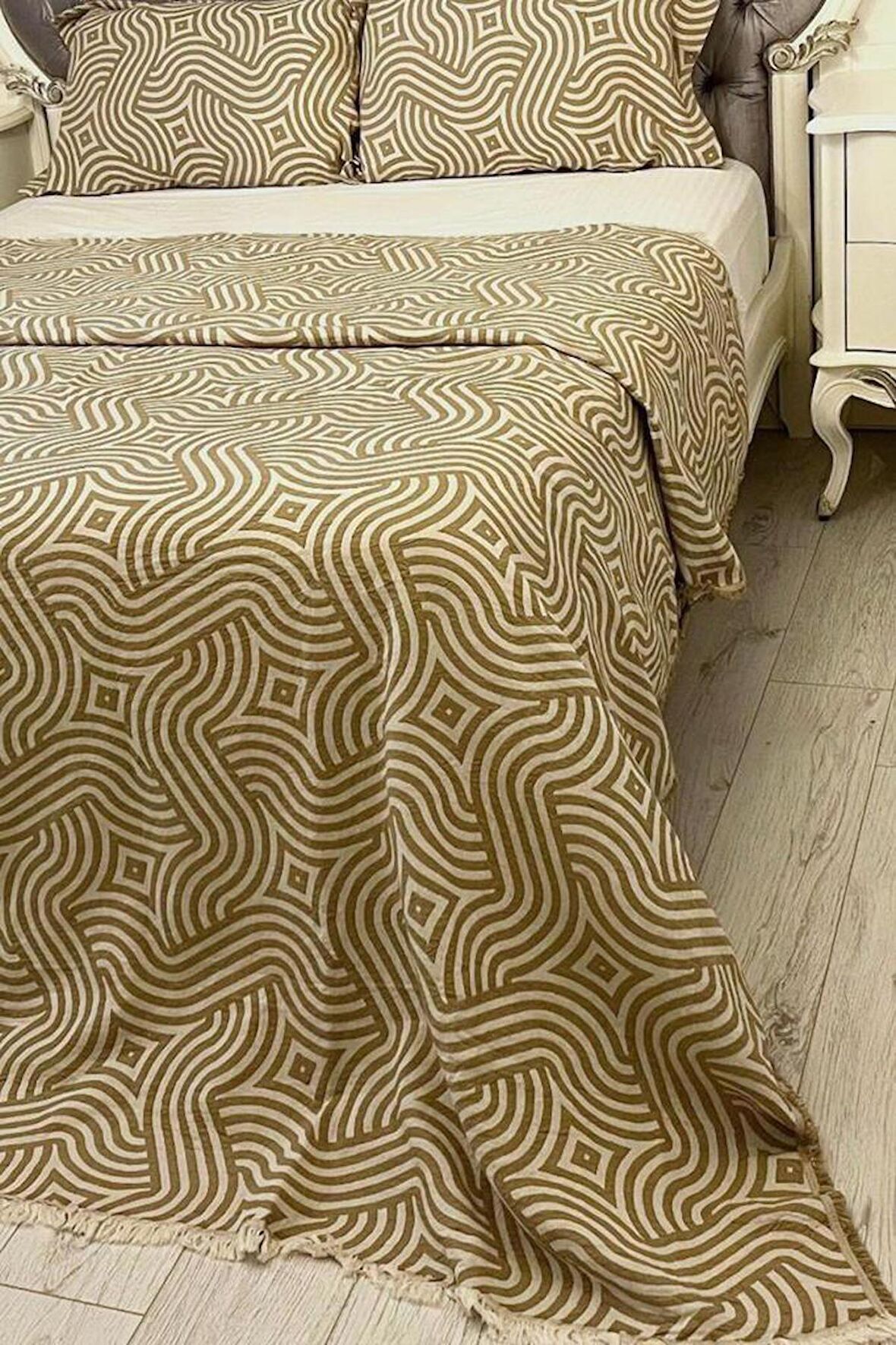 Zebra Müslin Çift Kişilik Saçaklı Pike Takımı 230x250 Kahve