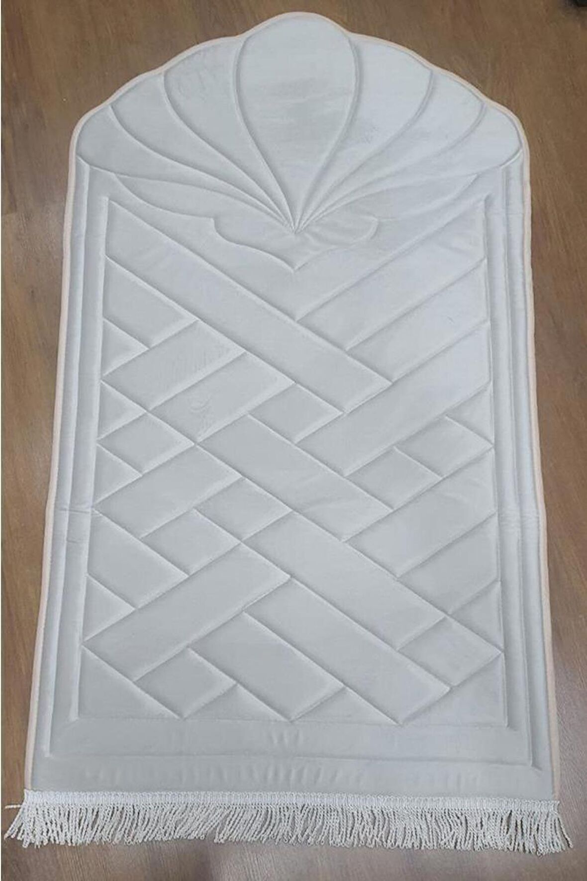 Çeyizdiyarı Saliha Kadife Dolgulu Seccade Açık Gri