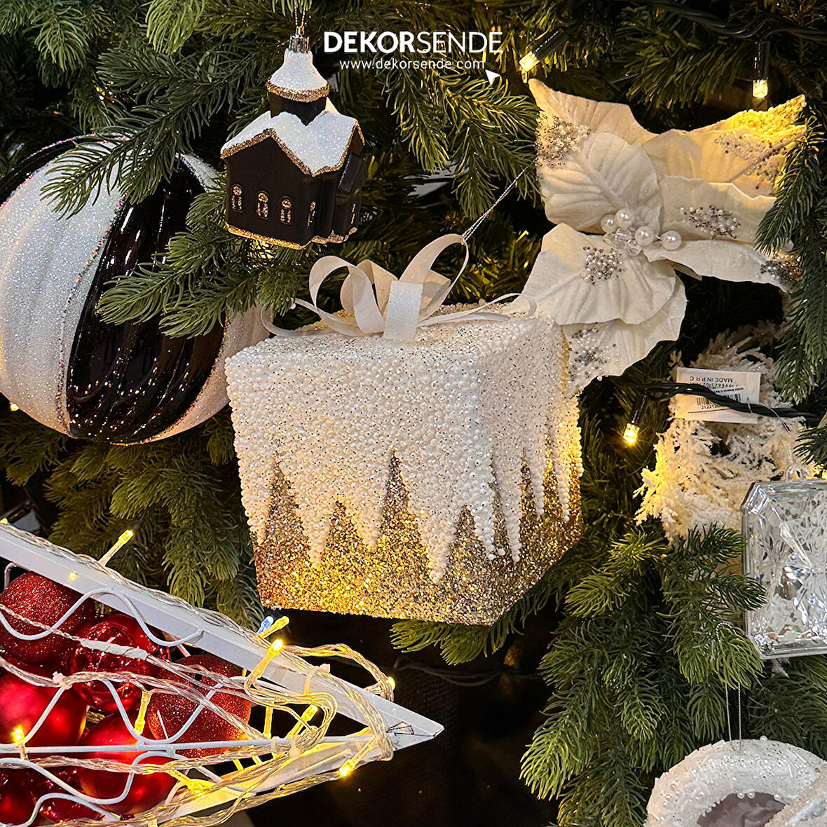 Yılbaşı Süsü Zikzak Hediye Kutusu Altın 15 cm