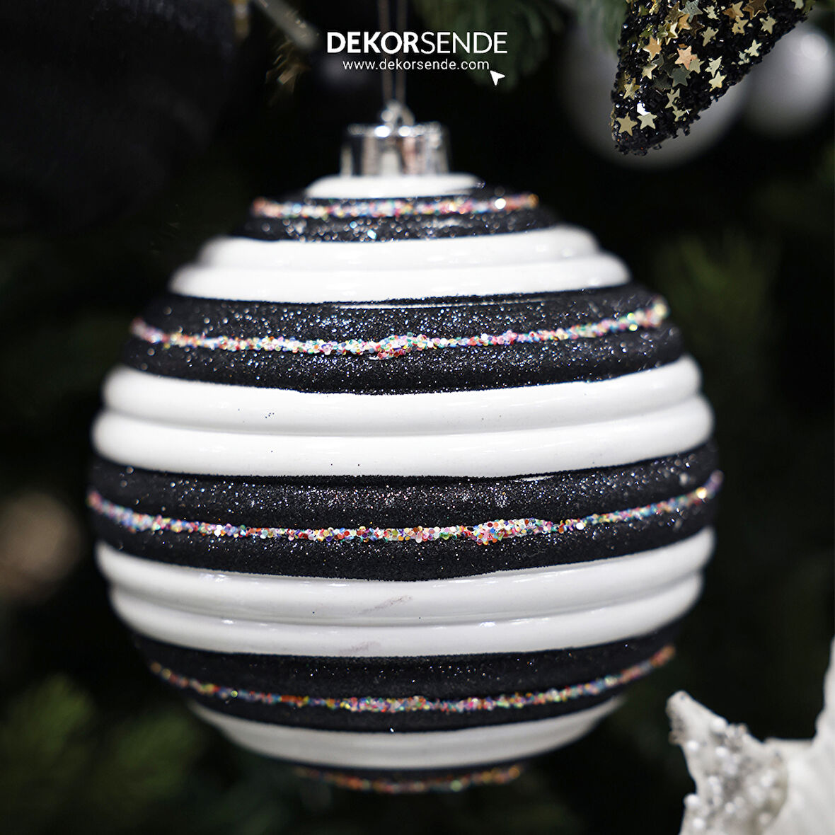 Yılbaşı Süsü Halka Çizgili Top Siyah Beyaz 15 cm