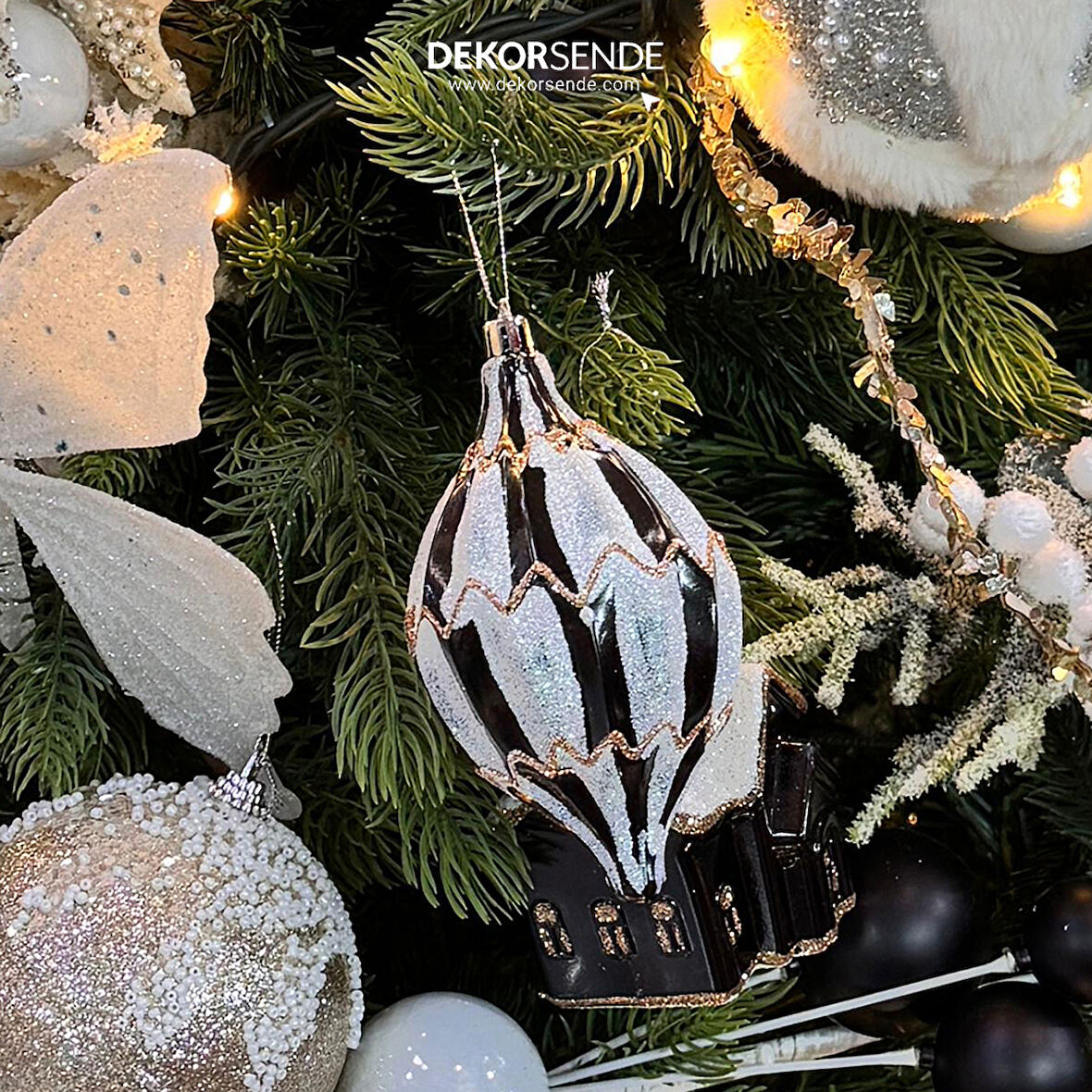 Yılbaşı Süsü 3'lü Konik Siyah Beyaz Top 12 cm