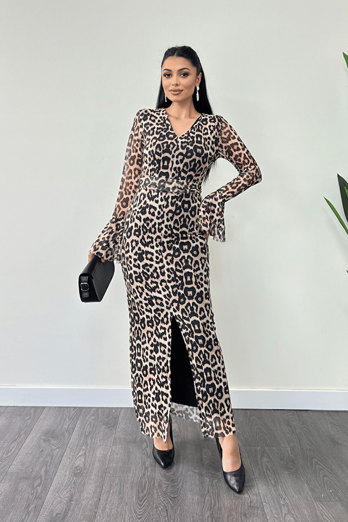 Tül Desenli Kumaş Kolları Volan Detaylı Kalem Elbise - LEOPAR