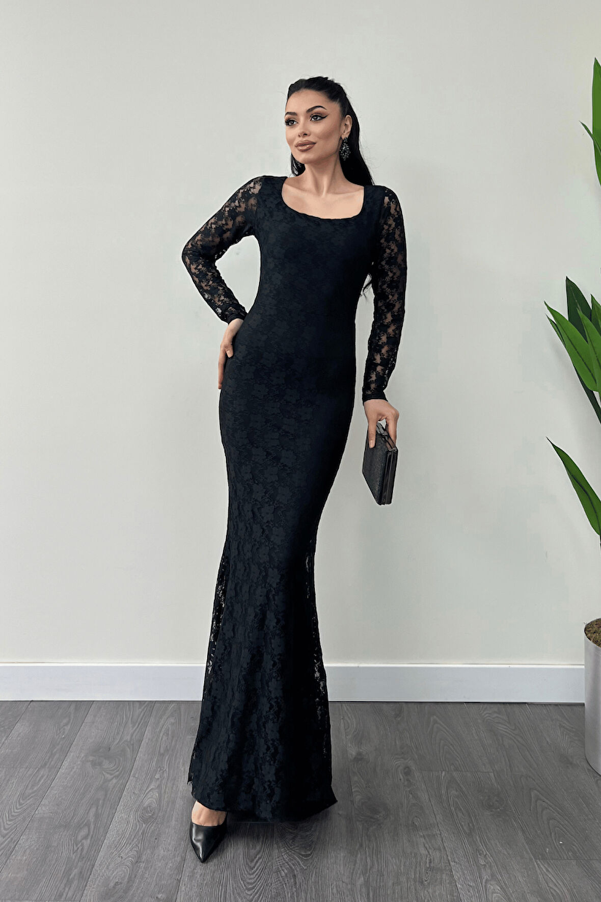 Dantel Kumaş Kare Yaka Balık Elbise - SİYAH