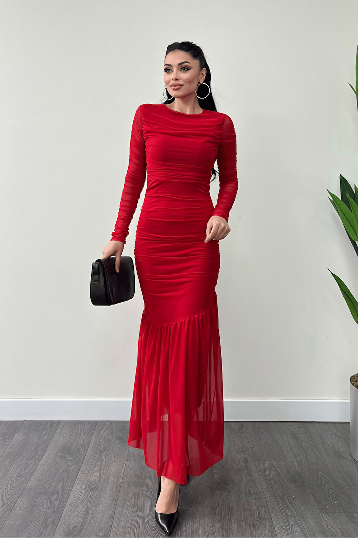 Tül Kumaş Büzgü Detaylı Kalem Elbise - KIRMIZI