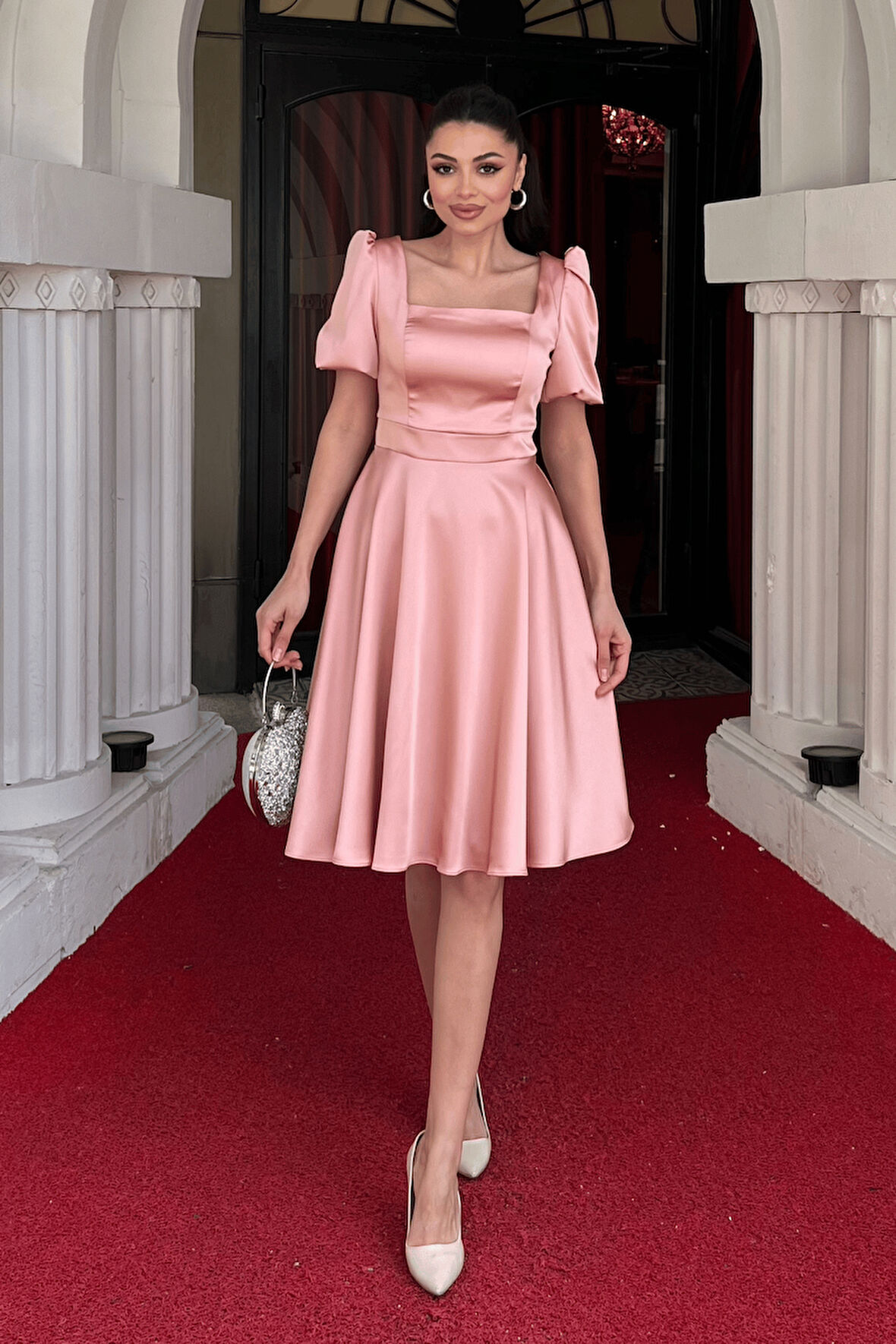 Saten Kumaş Balon Kol Mini Elbise - PUDRA