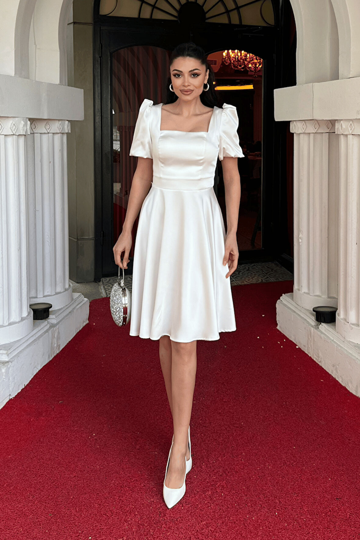 Saten Kumaş Balon Kol Mini Elbise - BEYAZ