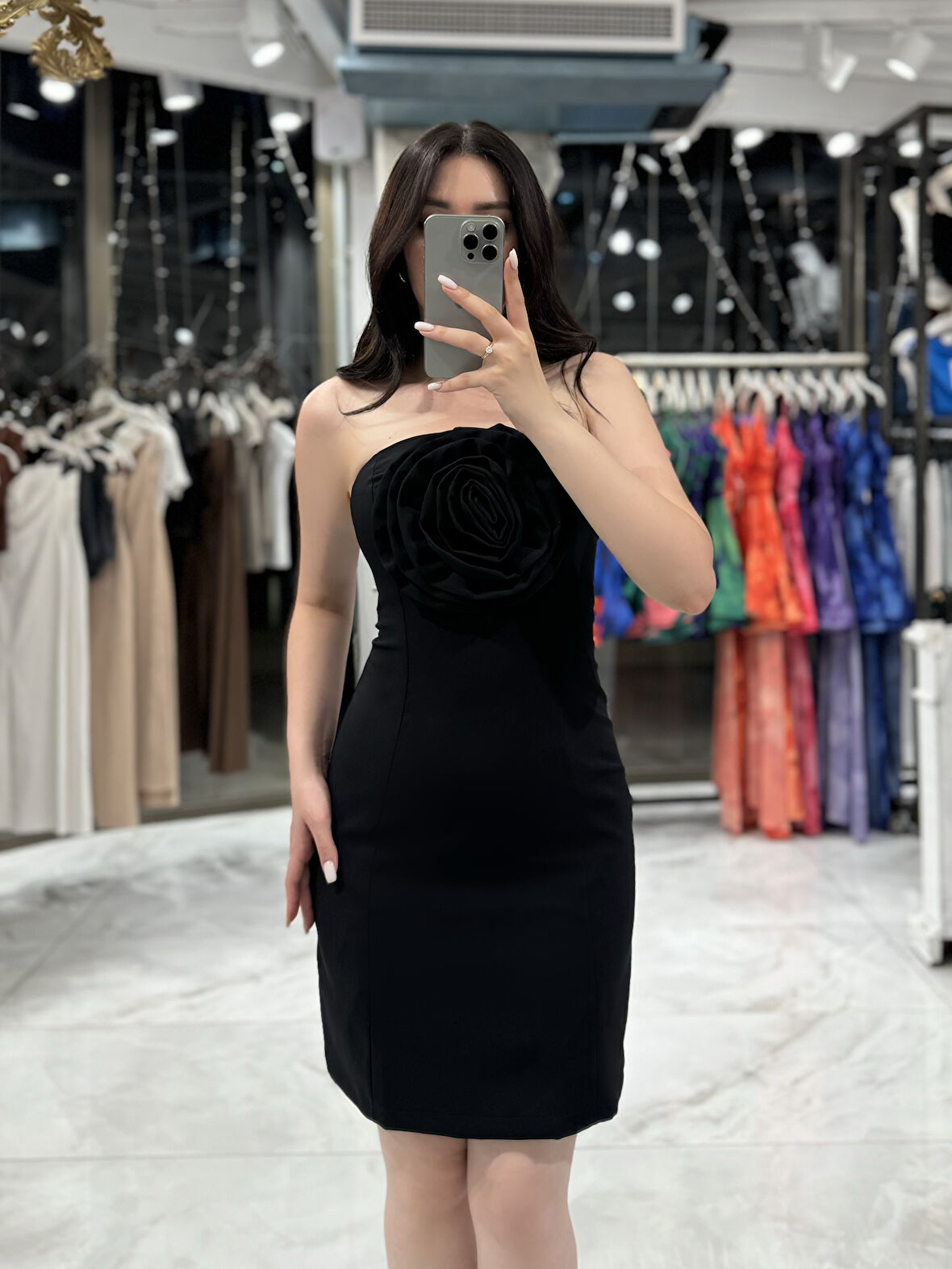 Malika Straplez Gül Detay Mini Elbise Siyah