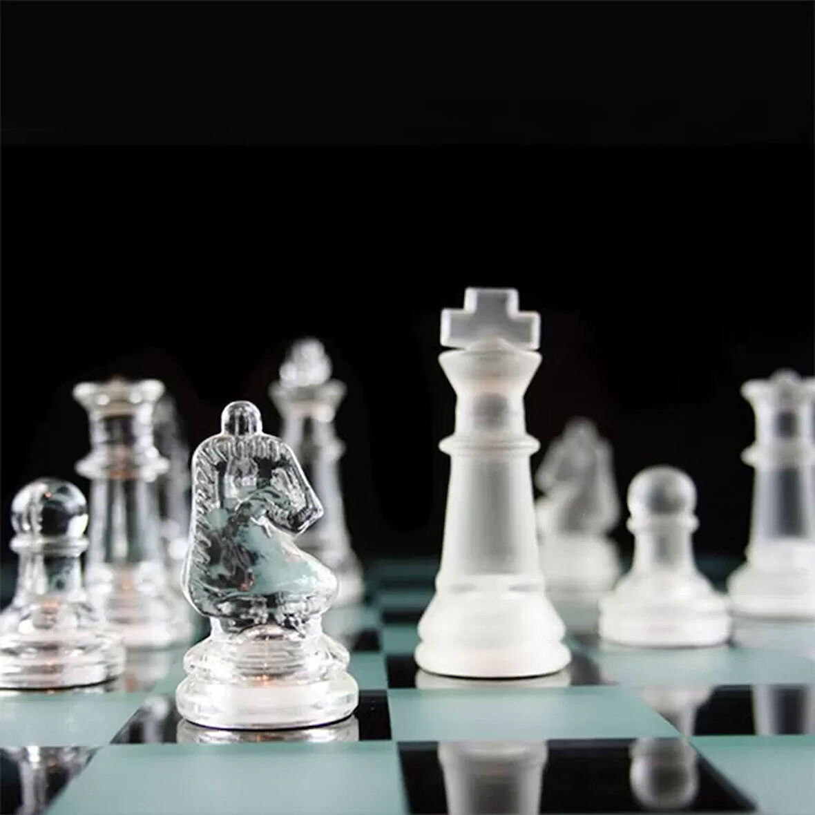 Glass Chess Cam Satranç Takımı