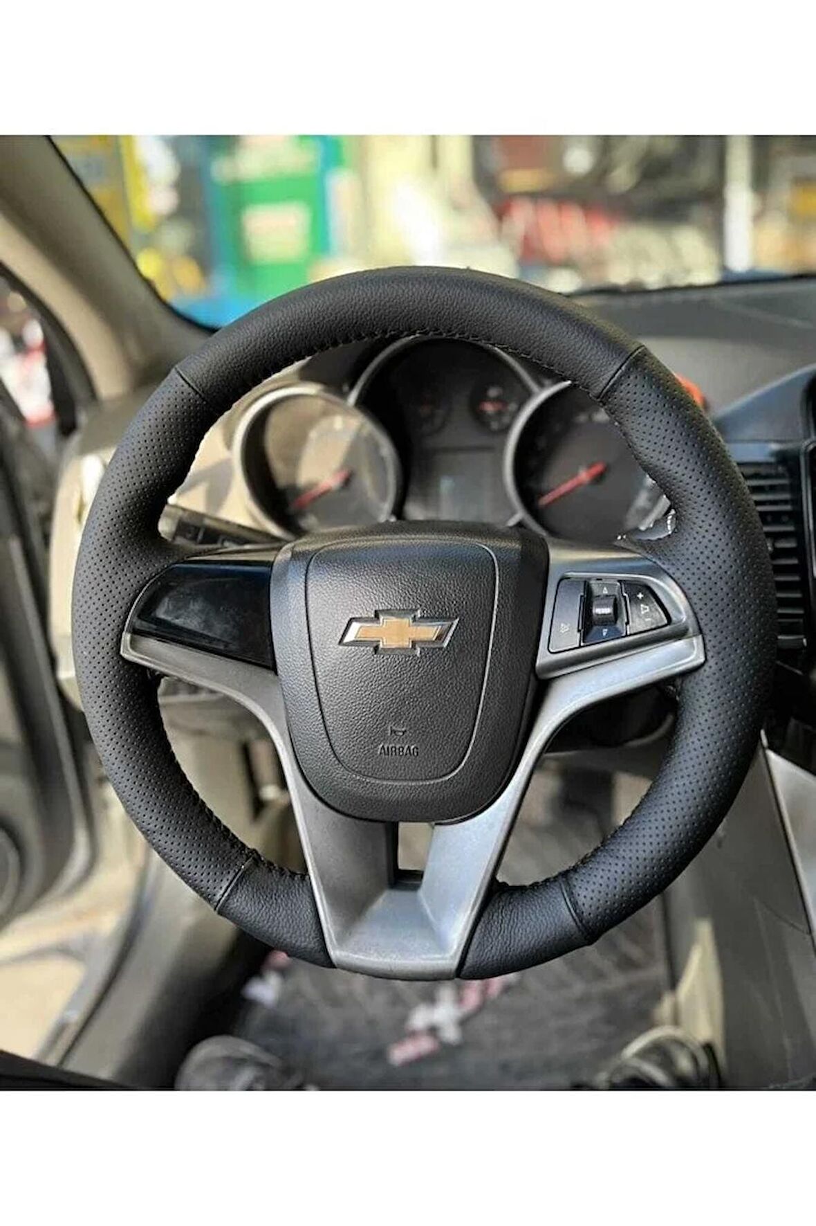 Chevrolet Aveo 2011-2014 Araca Özel Direksiyon Kılıfı Noktalı Düz Deri