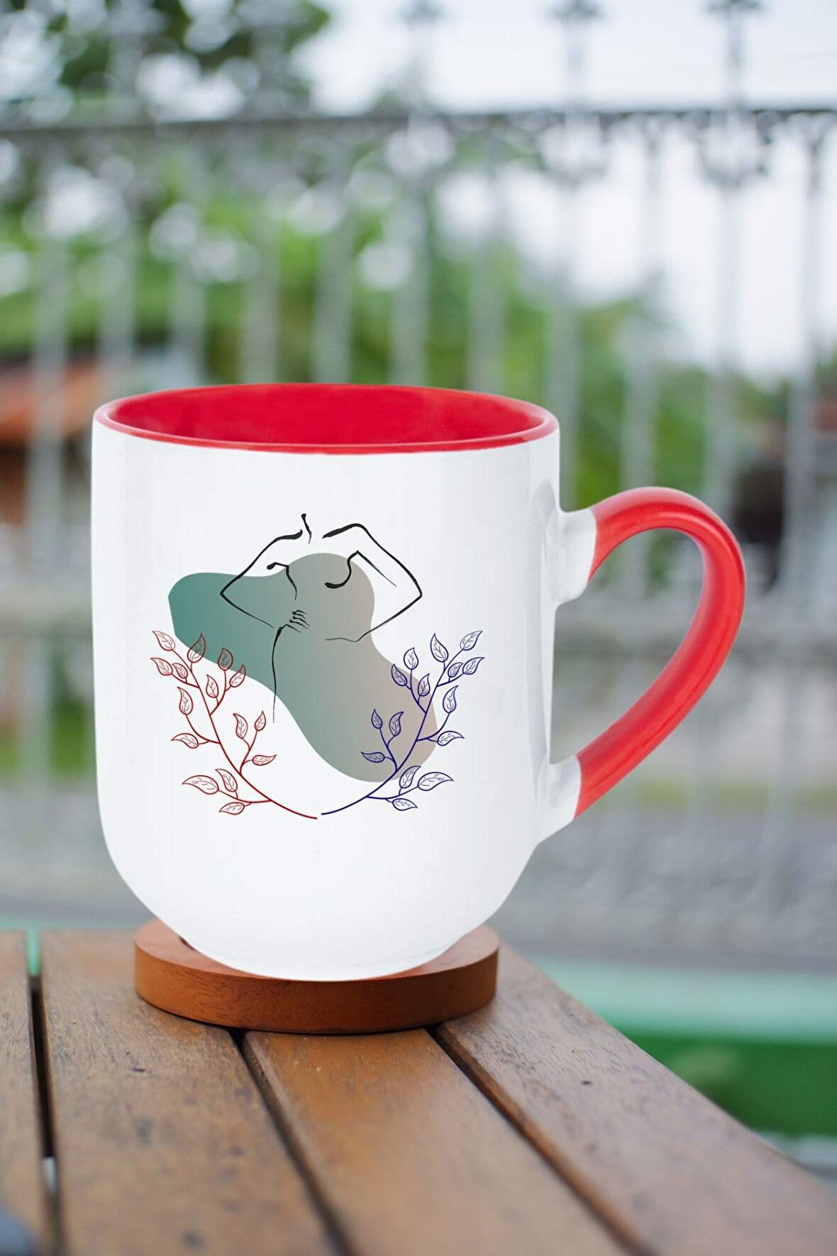 Modern Kadın Sliuet Baskılı İçi Kırmızı Lüx Kupa Bardak Porselen Çay Kahve Fincanı