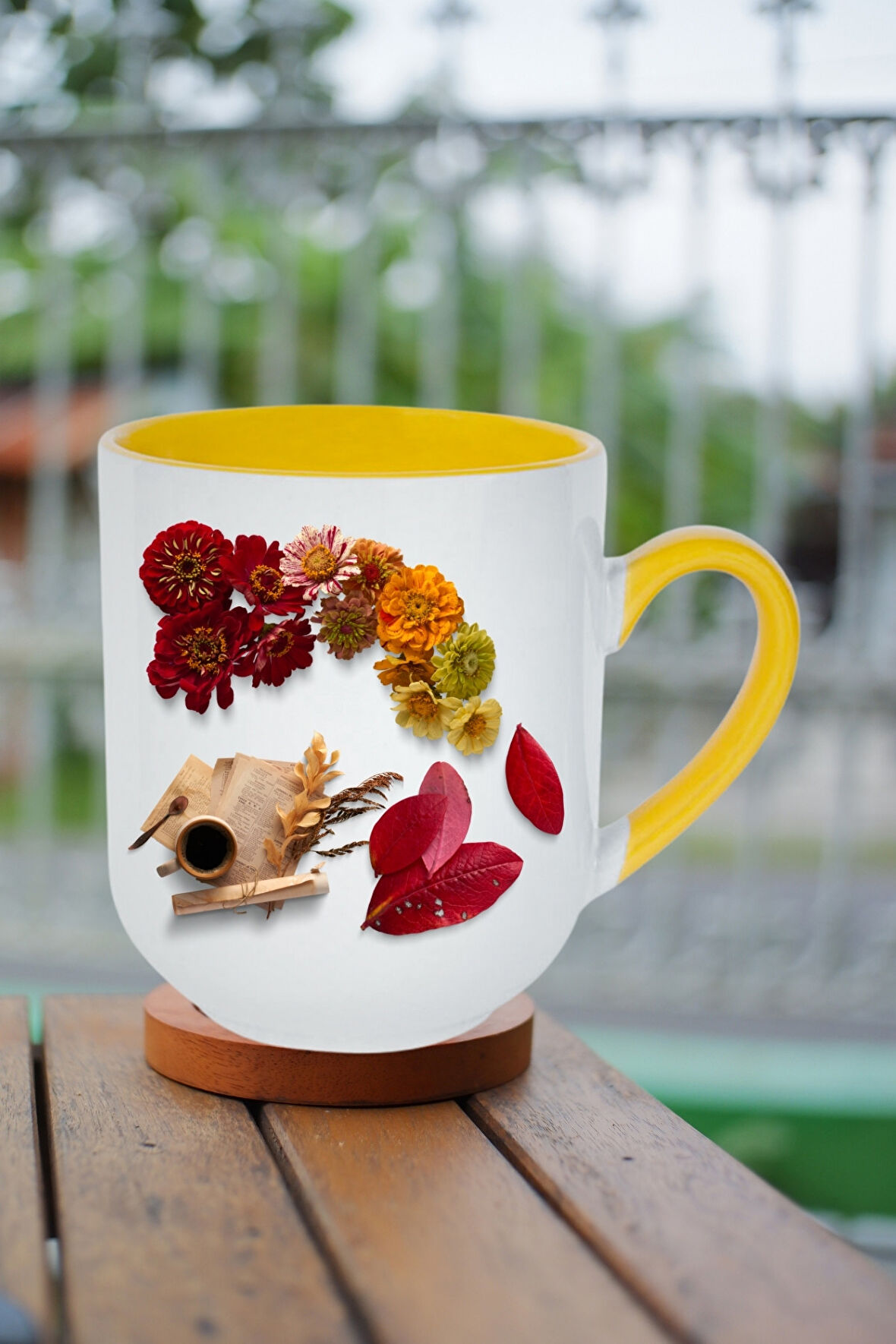 Romantik Sonbahar Baskılı İçi Sarı Lüx Kupa Bardak Porselen Çay Kahve Fincanı