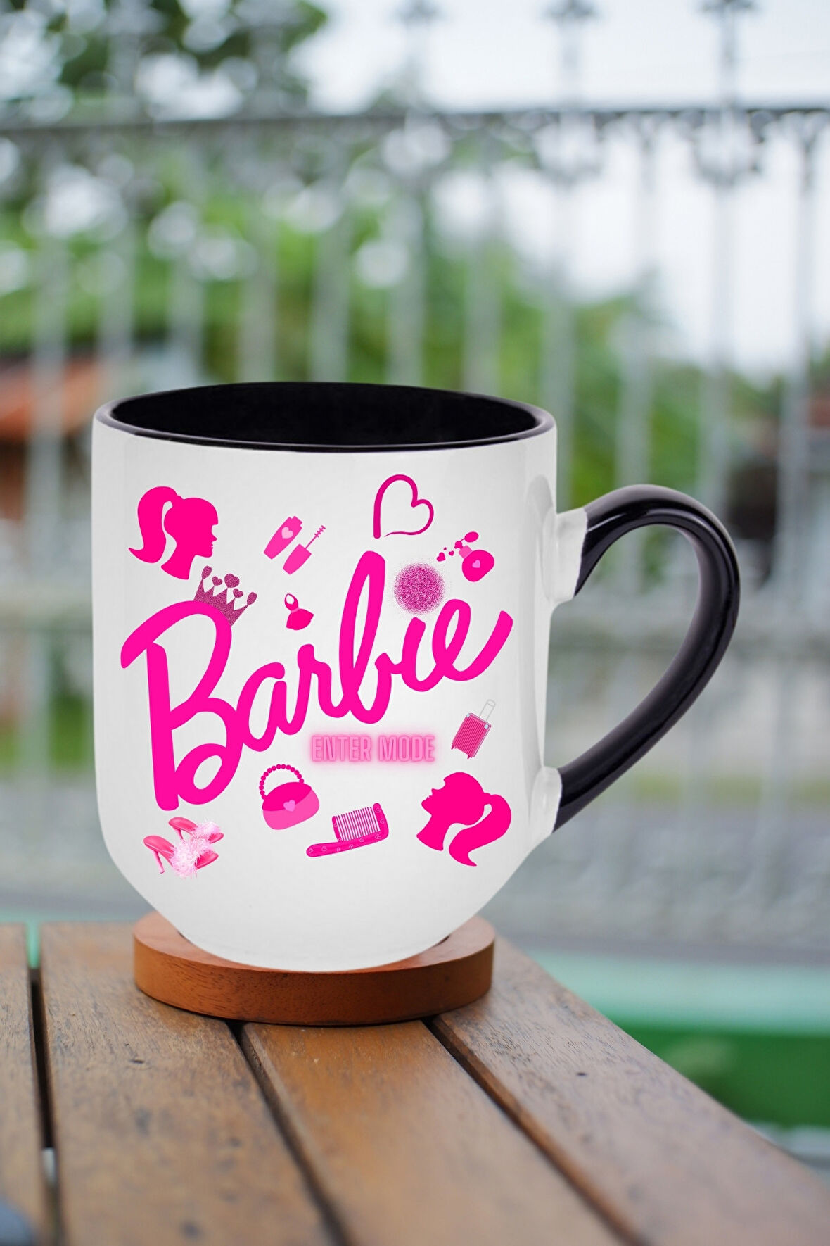 Enter Mode Barbie Baskılı İçi Siyah Lüx Kupa Bardak Porselen Çay Kahve Fincanı