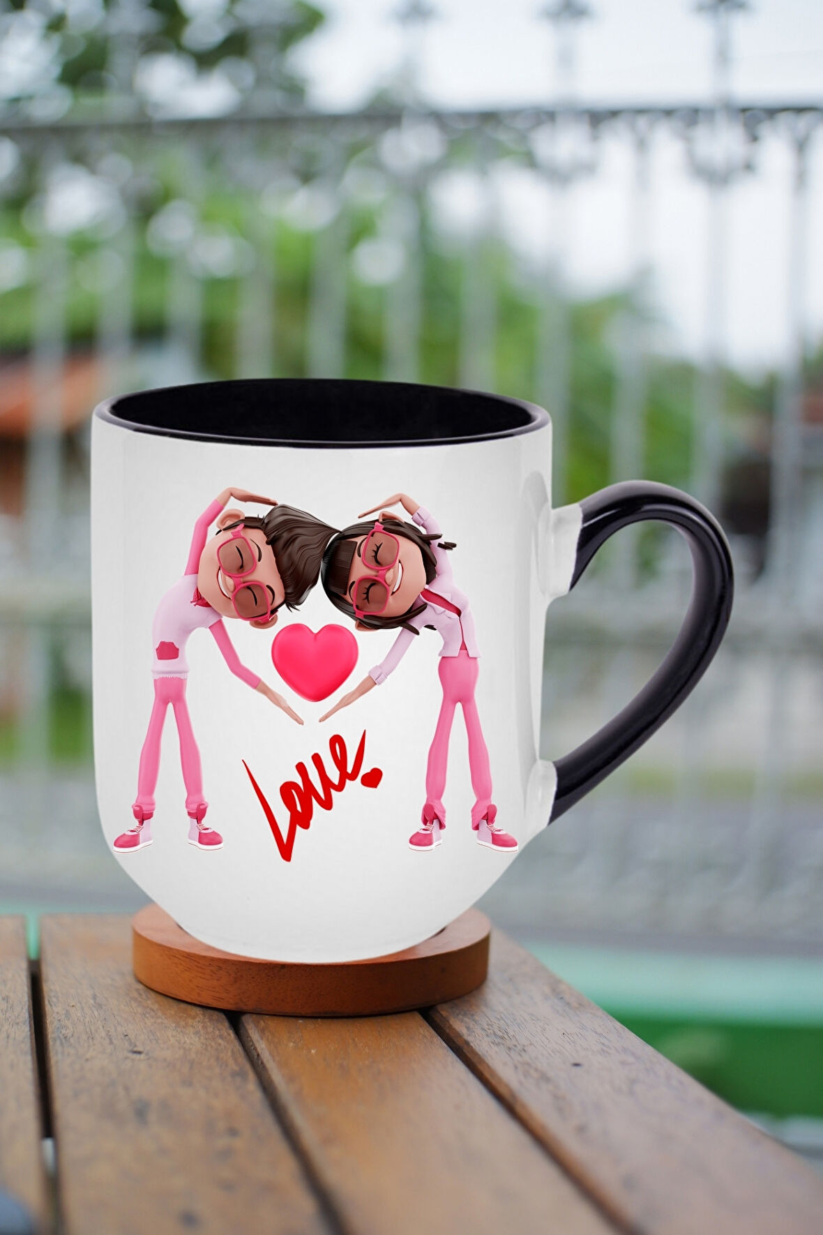Mutlu Çiftler Love Baskılı Hediye İçi Siyah Lüx Kupa Bardak Porselen Çay Kahve Fincanı