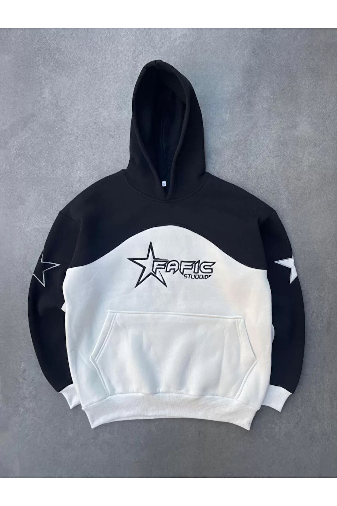 Parçalı Nakış İşlemelı Kapşonlu SweatShirt