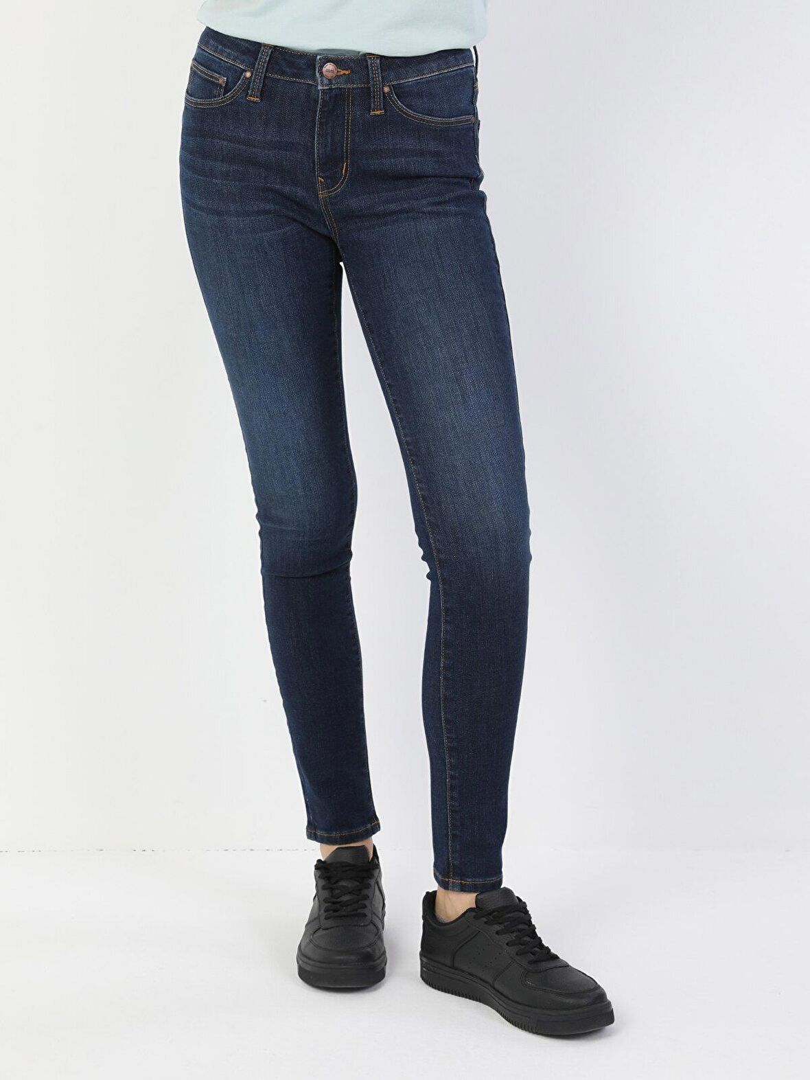 759 Lara Orta Bel Dar Paça Super Slim Fit Koyu Mavi Kadın Jean Pantolon