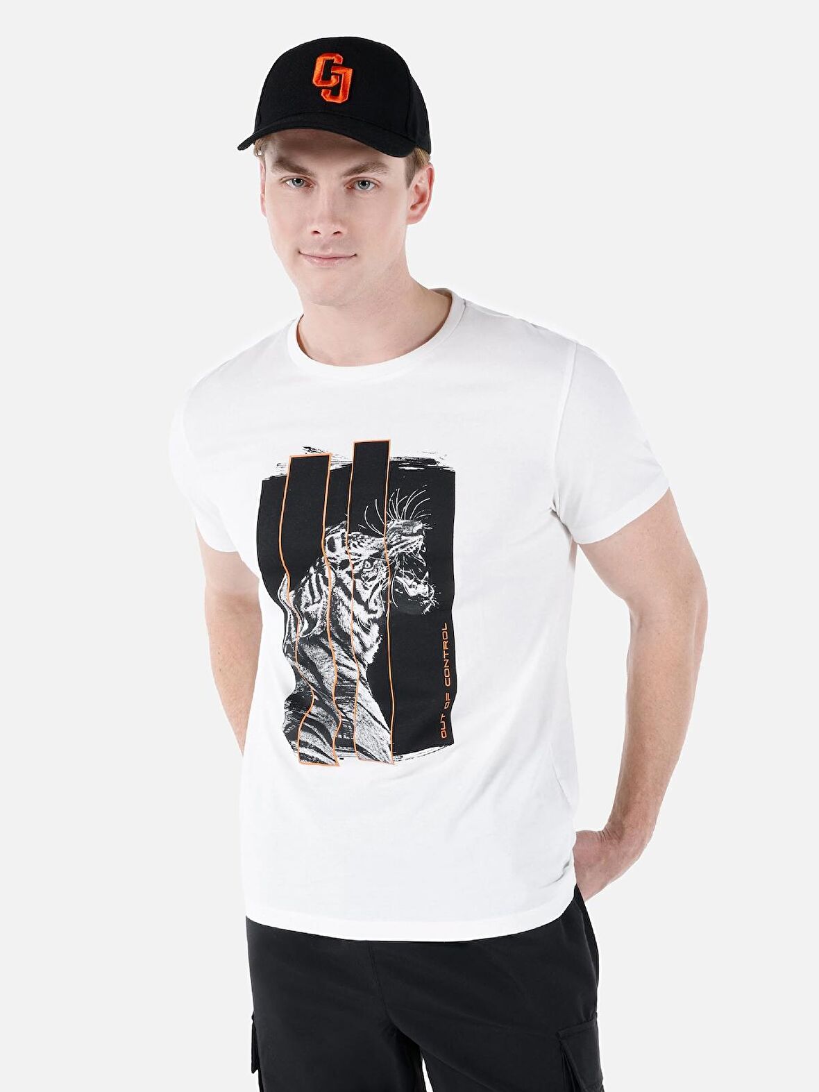 Normal Kesim Bisiklet Yaka Baskılı Beyaz Erkek Kısa Kol Tişört Cl1050173