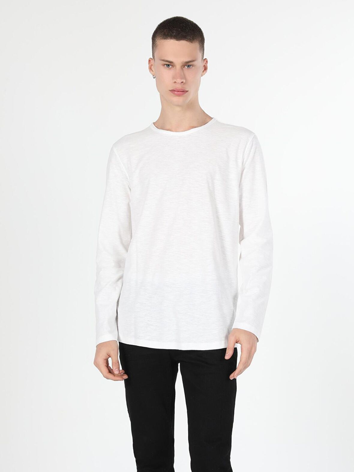 Regular Fit Bisiklet Yaka Erkek Beyaz Tshirt U.Kol