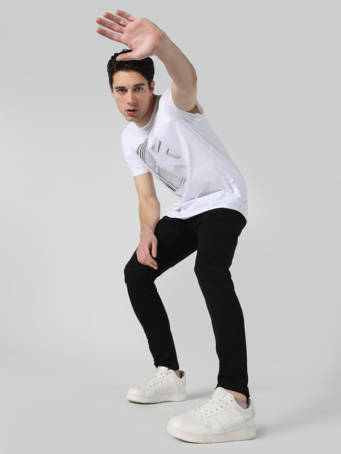 Regular Fit Bisiklet Yaka Baskılı Beyaz Erkek Kısa Kol Tişört