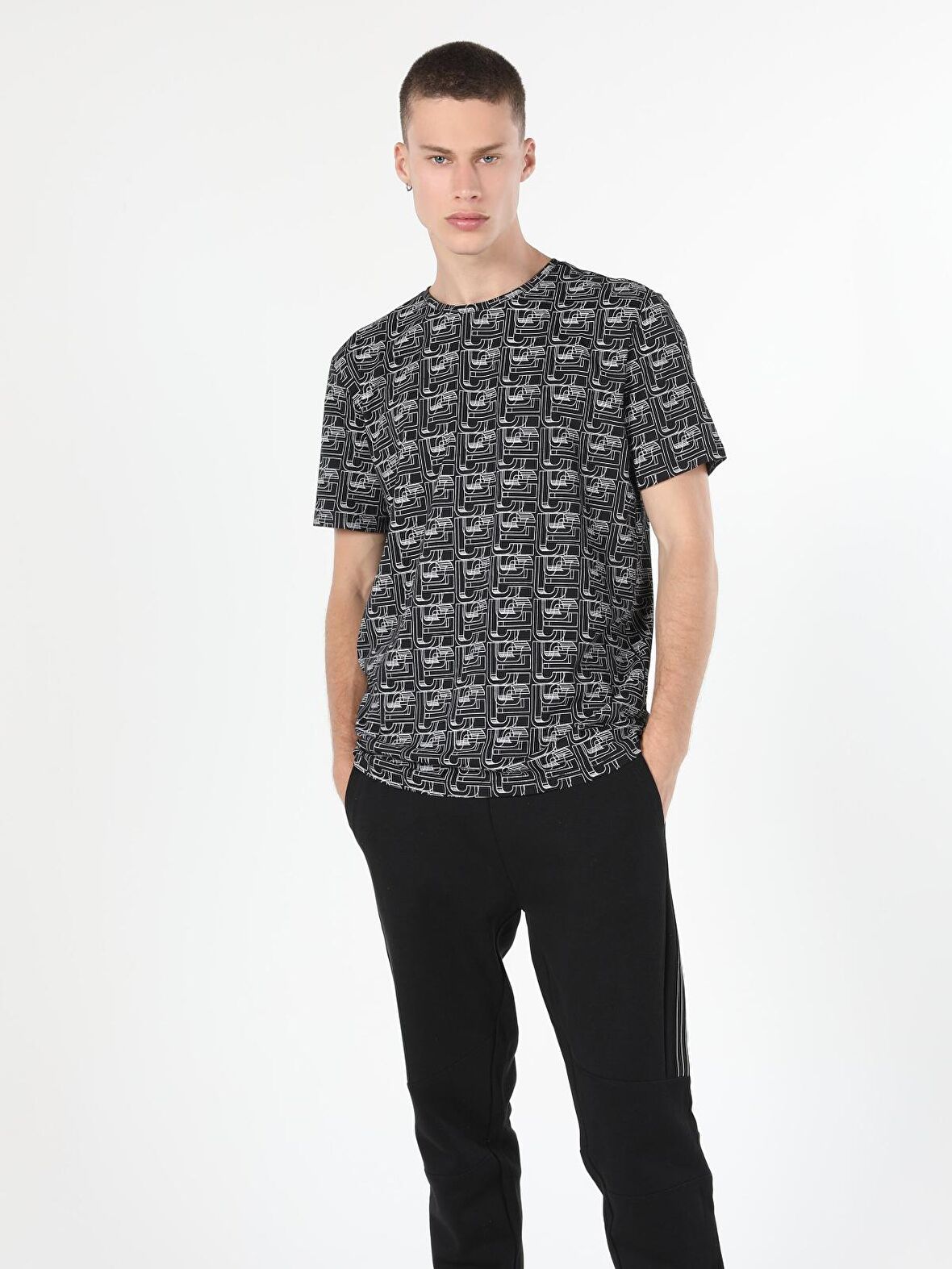 Siyah Erkek Tshirt K.kol