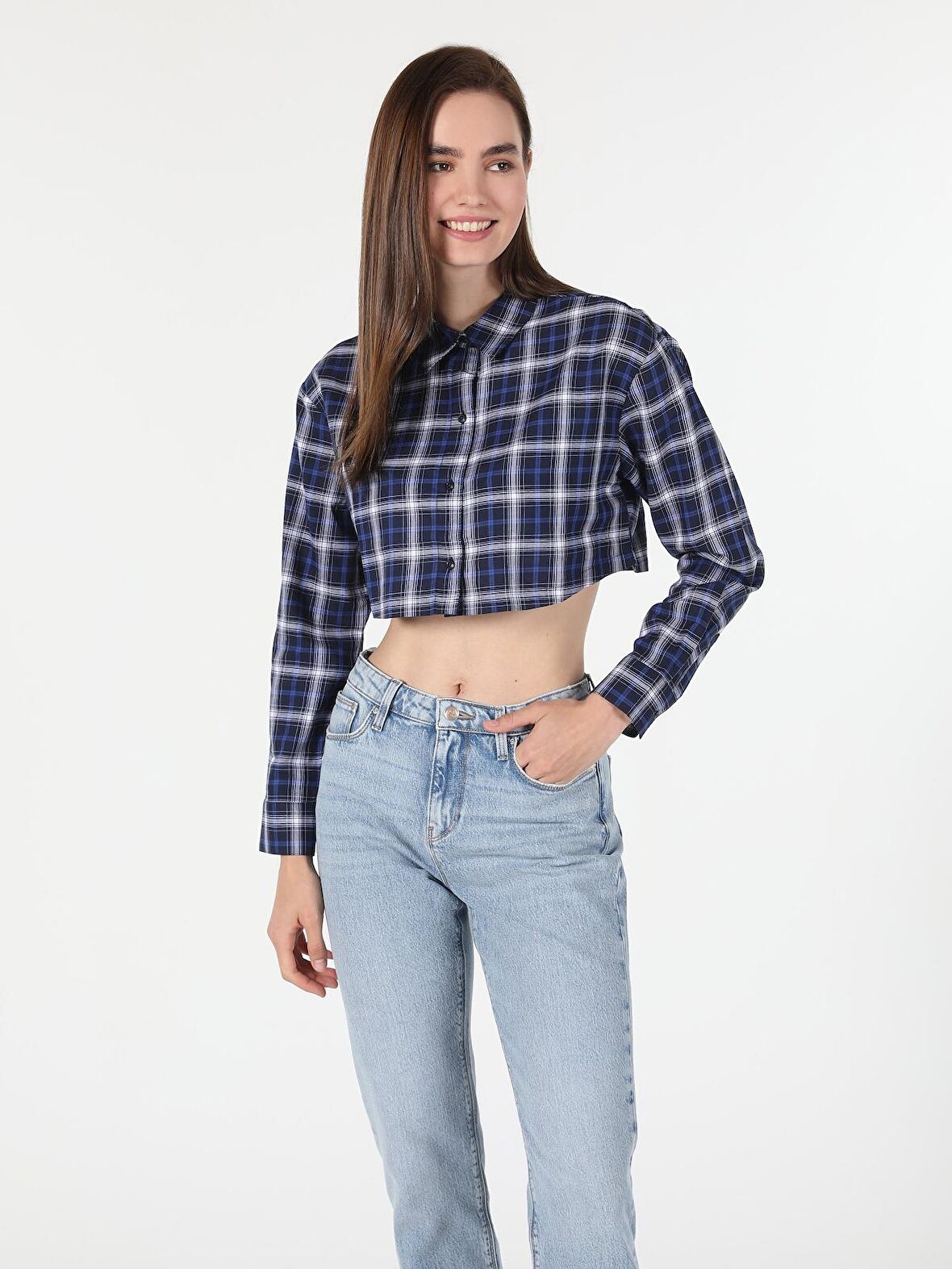 Regular Fit Kareli Crop Lacivert Kadın Uzun Kol Gömlek