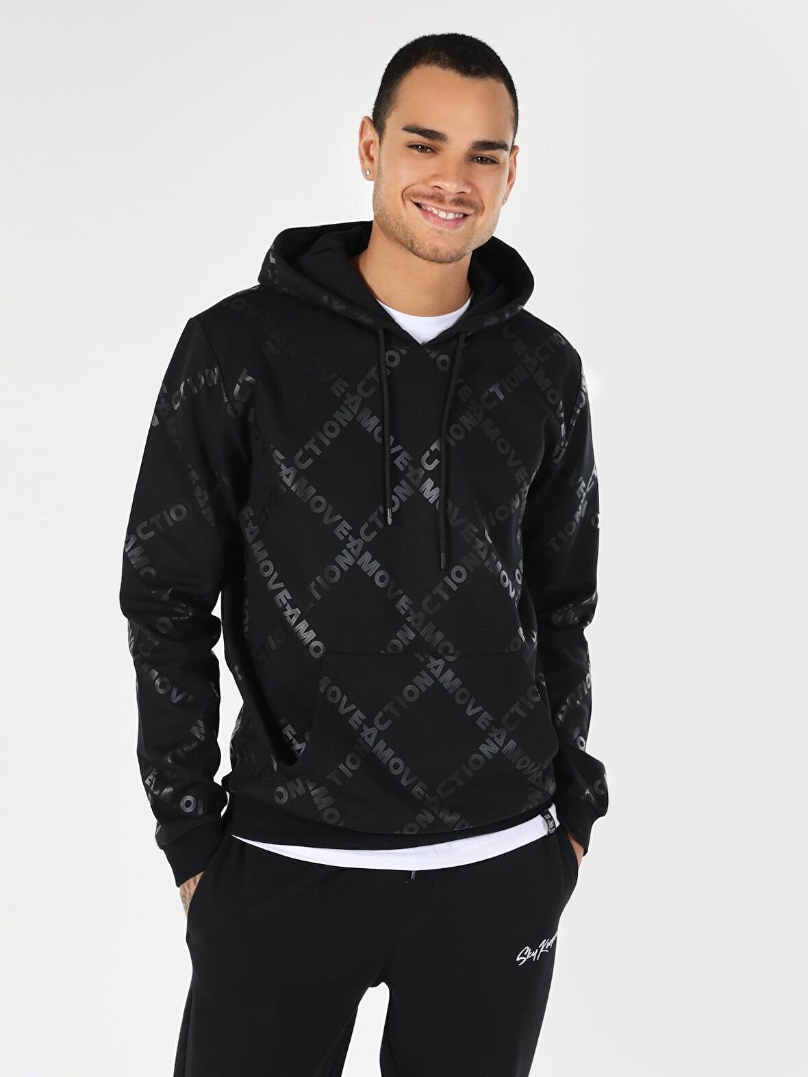 Regular Fit Desenli Kapüşonlu Siyah Erkek Sweatshirt