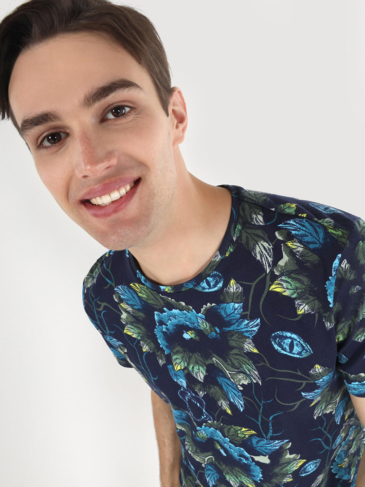 Regular Fit Bisiklet Yaka Baskılı Yeşil Erkek Kısa Kol Tişört