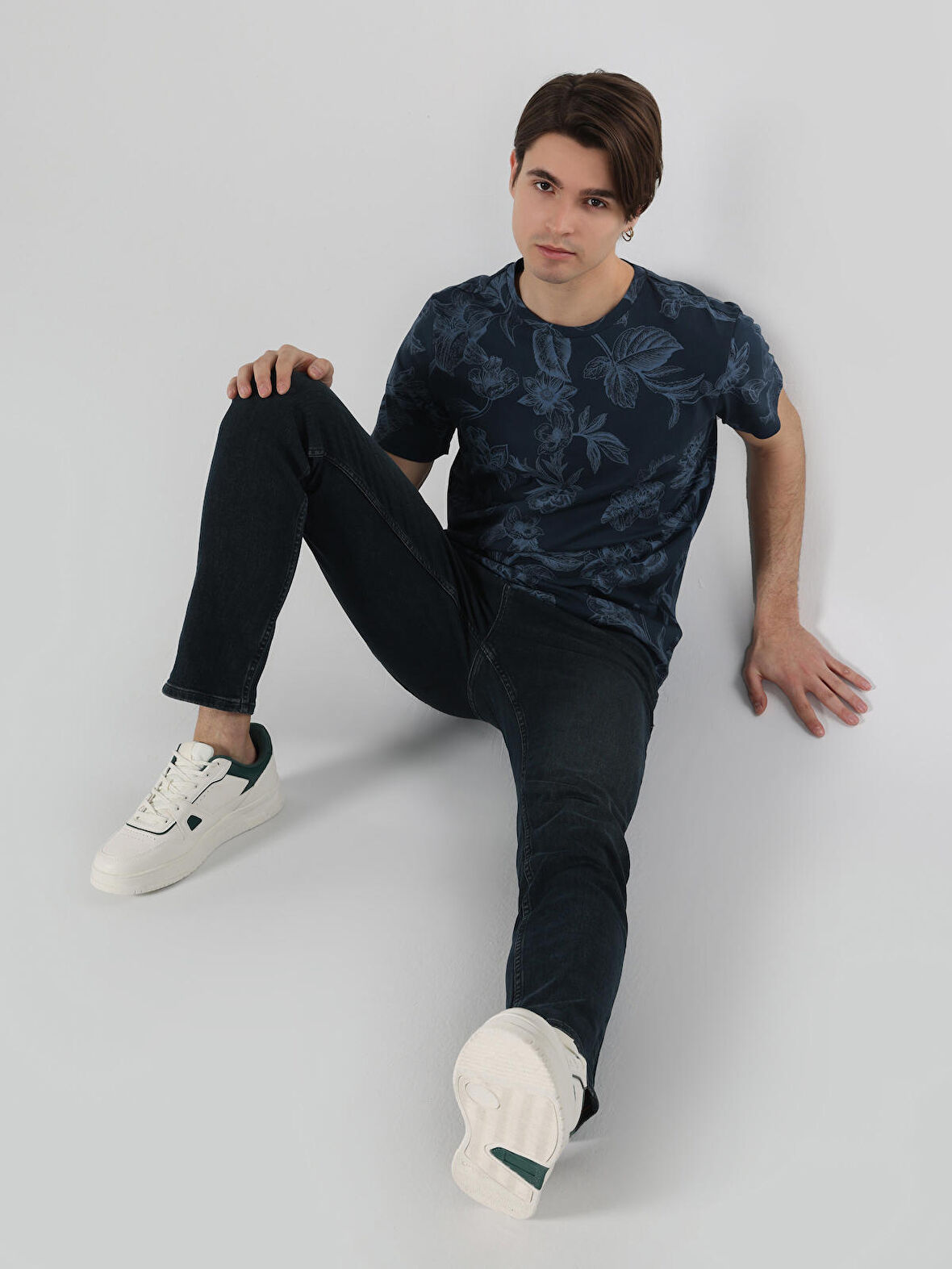 Regular Fit Bisiklet Yaka Baskılı Lacivert Erkek Kısa Kol Tişört