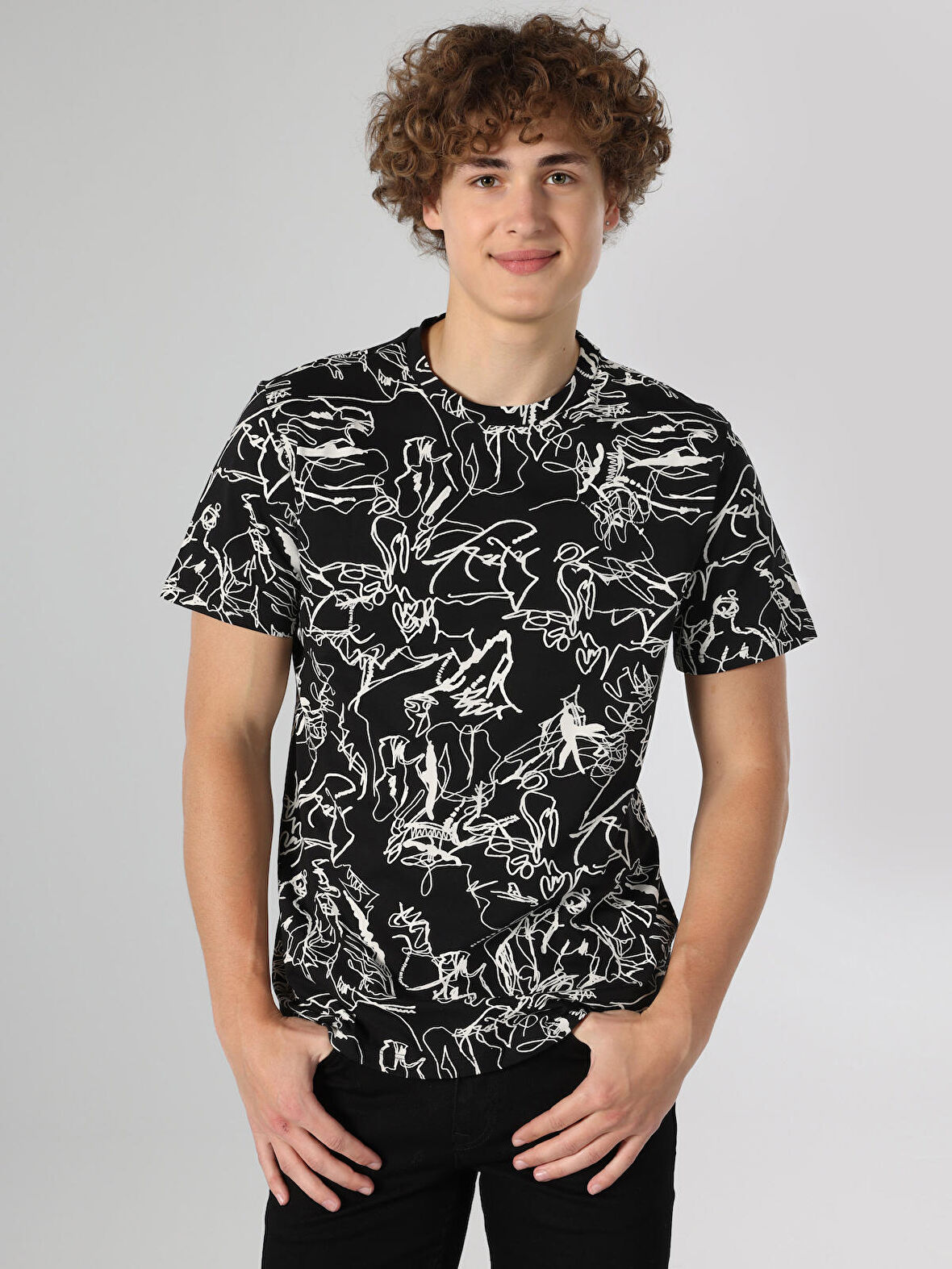 Regular Fit Bisiklet Yaka Baskılı Siyah Erkek Kısa Kol Tişört