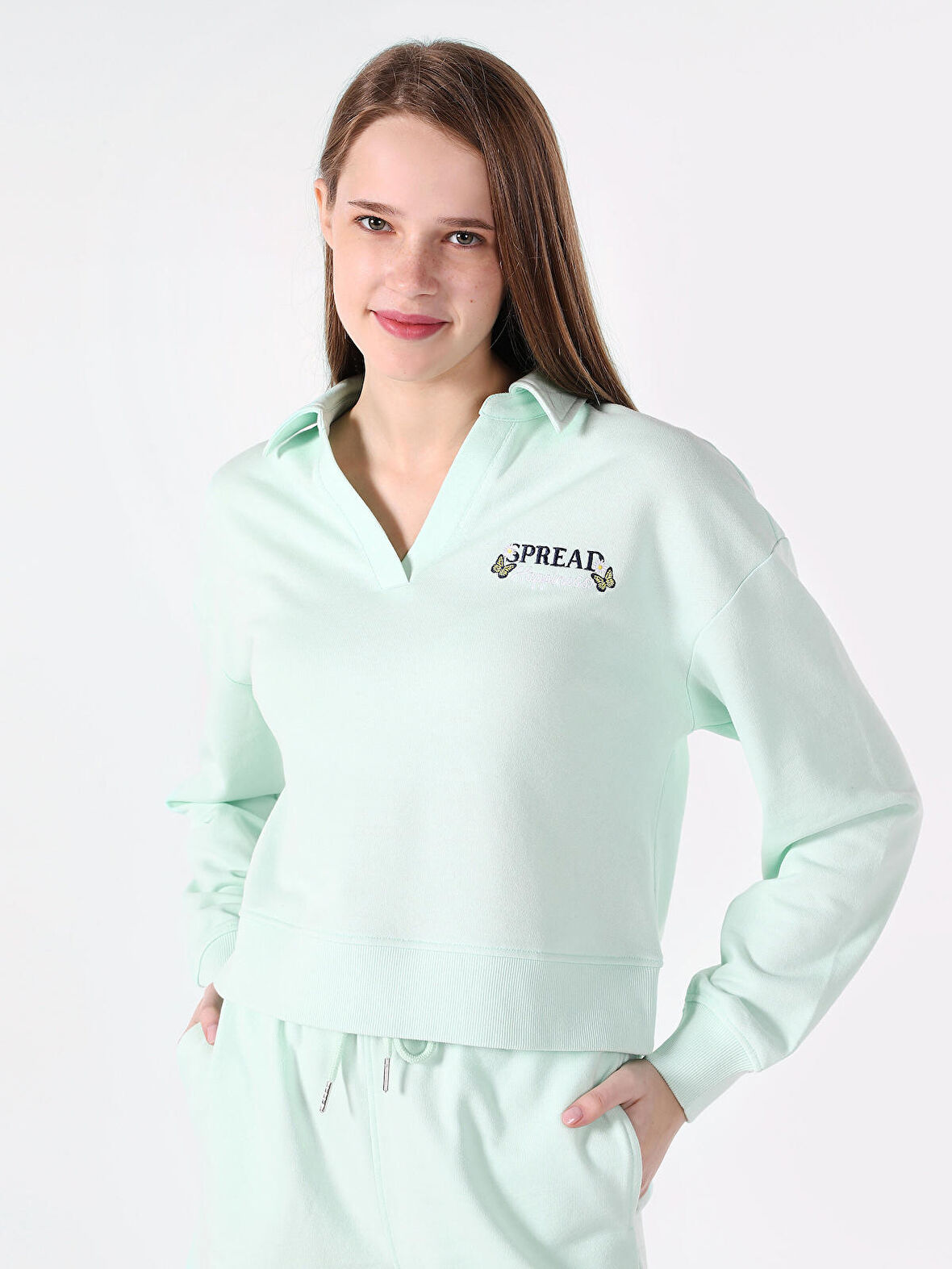 Regular Fit V Yaka Yeşil Kadın Sweatshirt