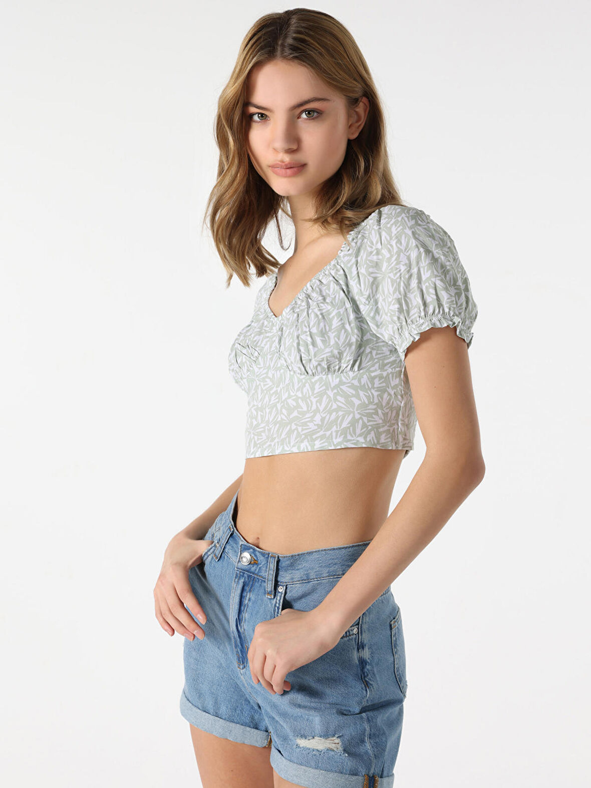 Slim Fit Büzgülü Crop Yeşil Kadın Kısa Kol Gömlek