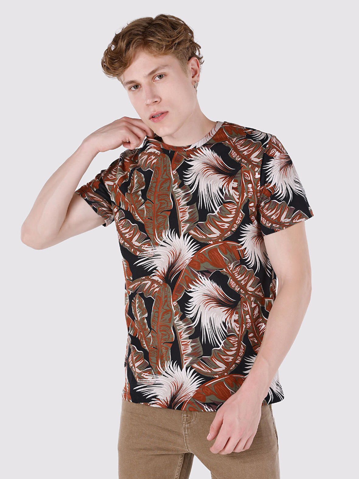 Regular Fit Bisiklet Yaka Baskılı Çok Renkli Erkek Kısa Kol Tişört