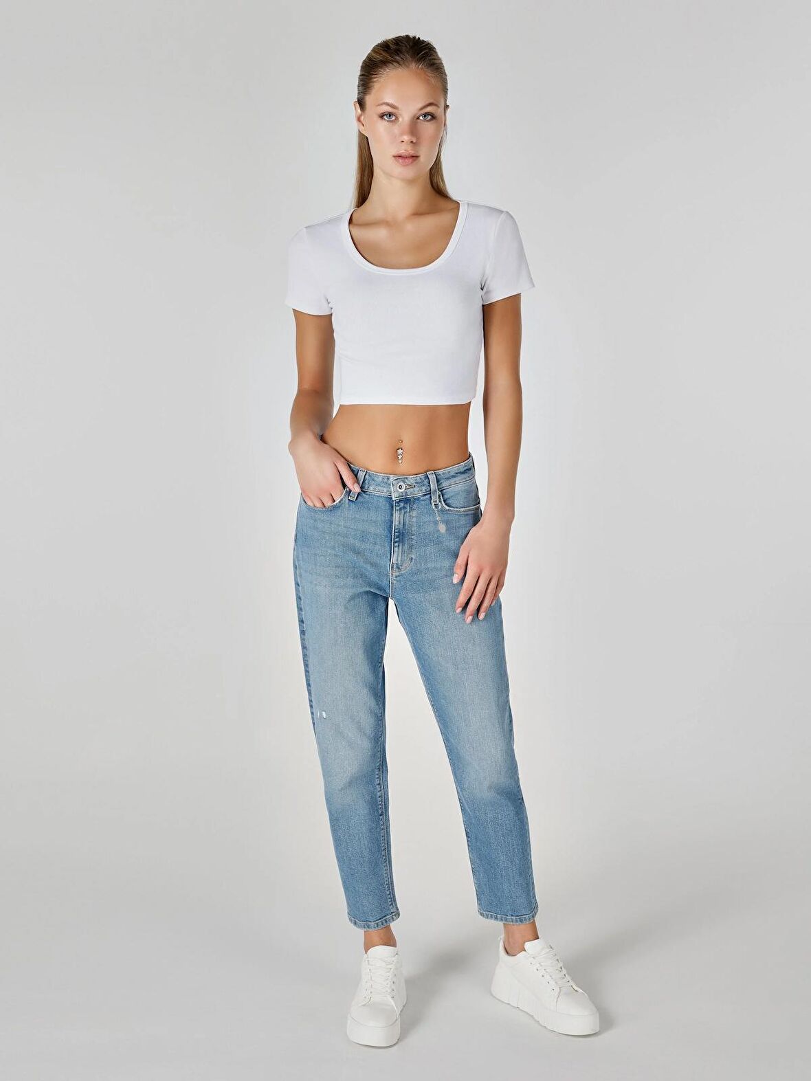896 Maria Mom Fit Yüksek Bel Daralan Paça Mavi Kadın Jean Pantolon Cl1064323