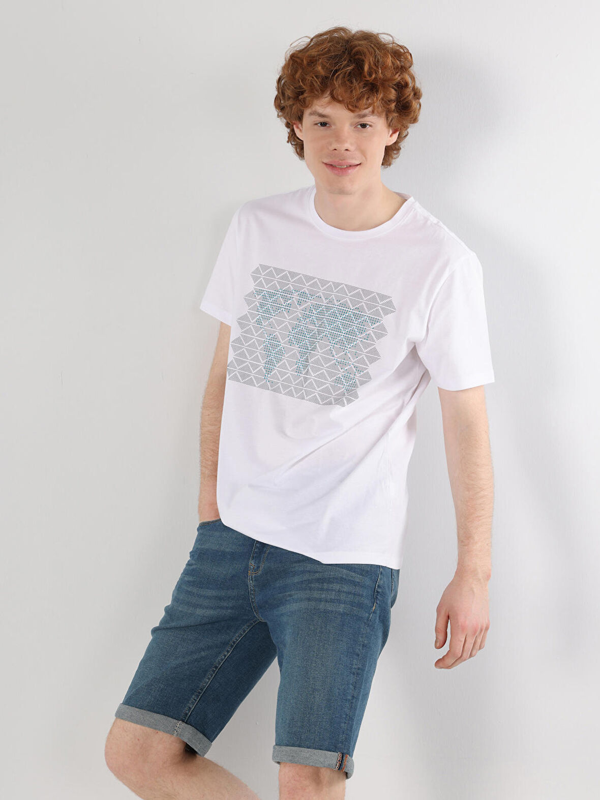 Regular Fit Bisiklet Yaka Baskılı Beyaz Erkek Kısa Kol Tişört